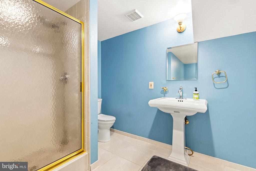 11102 PRINCE EDWARD COURT