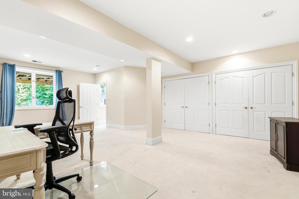 11102 PRINCE EDWARD COURT