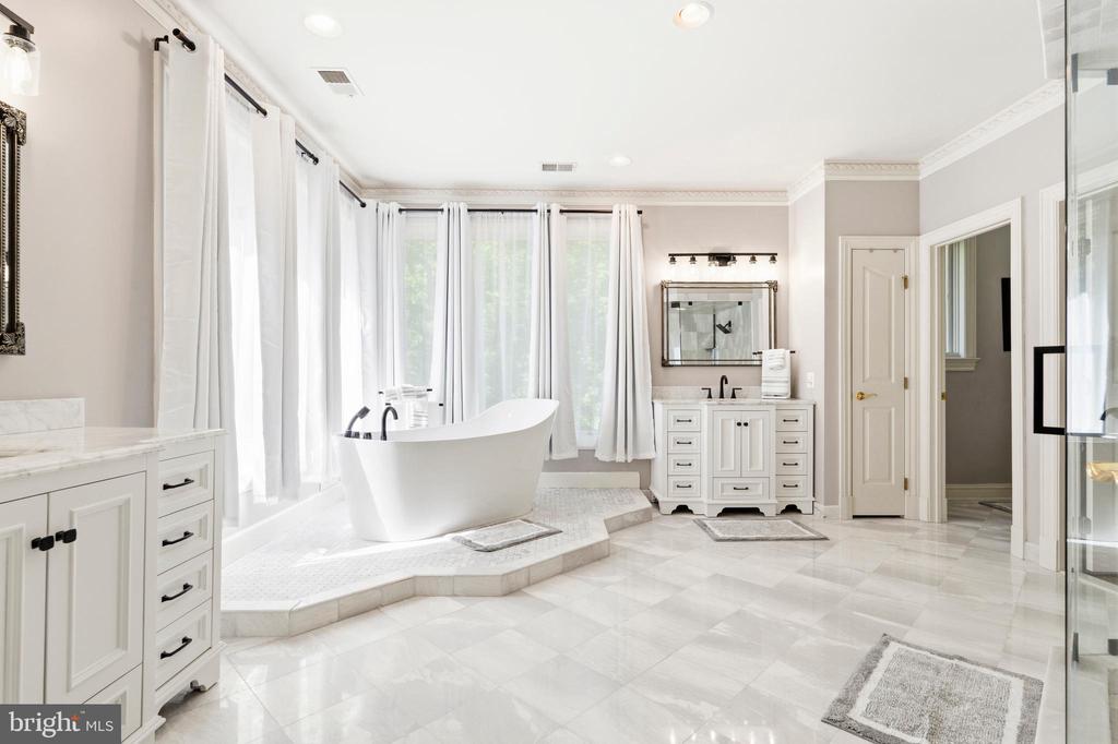 11102 PRINCE EDWARD COURT