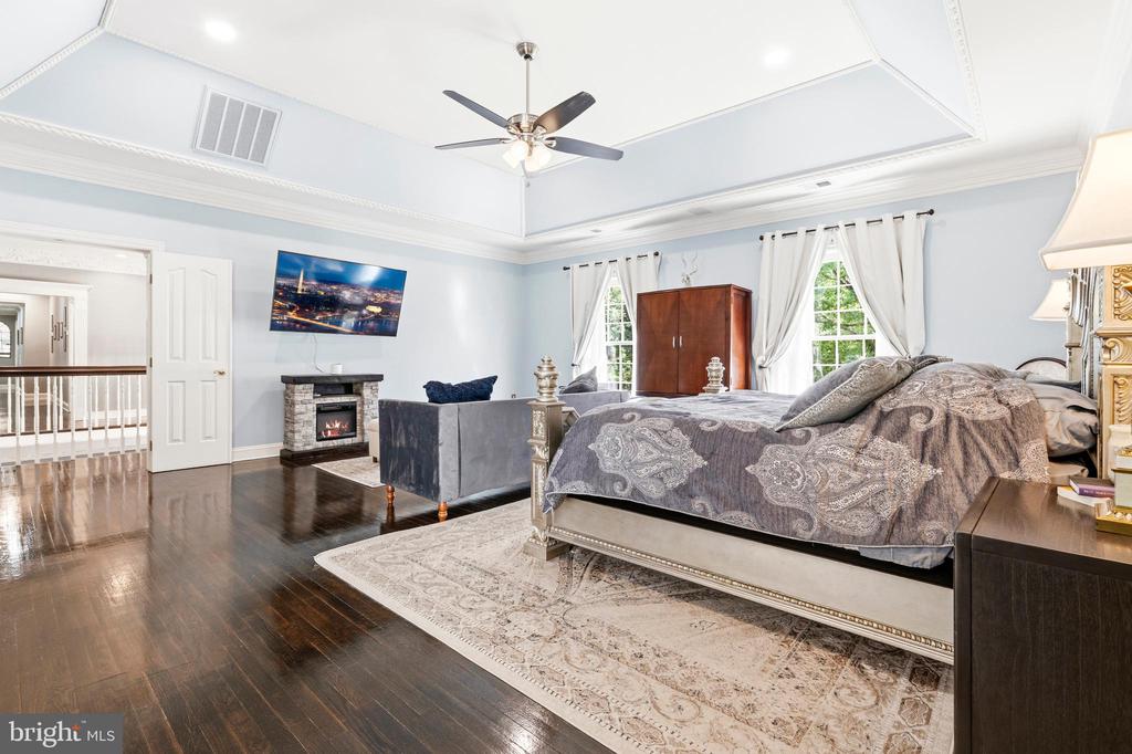 11102 PRINCE EDWARD COURT