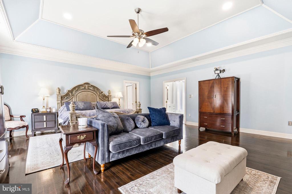11102 PRINCE EDWARD COURT