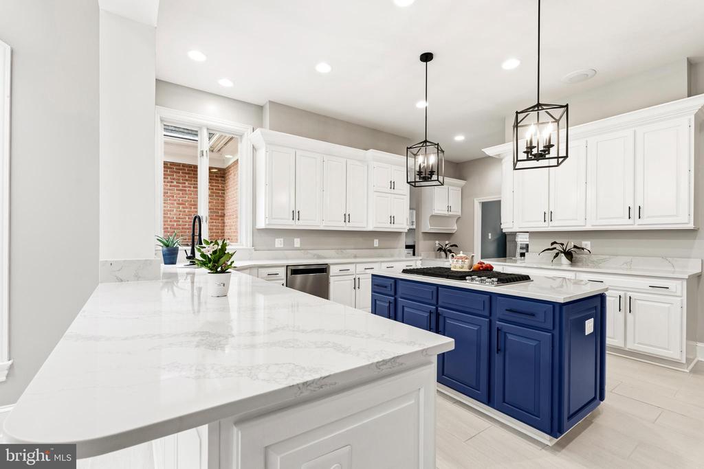 11102 PRINCE EDWARD COURT