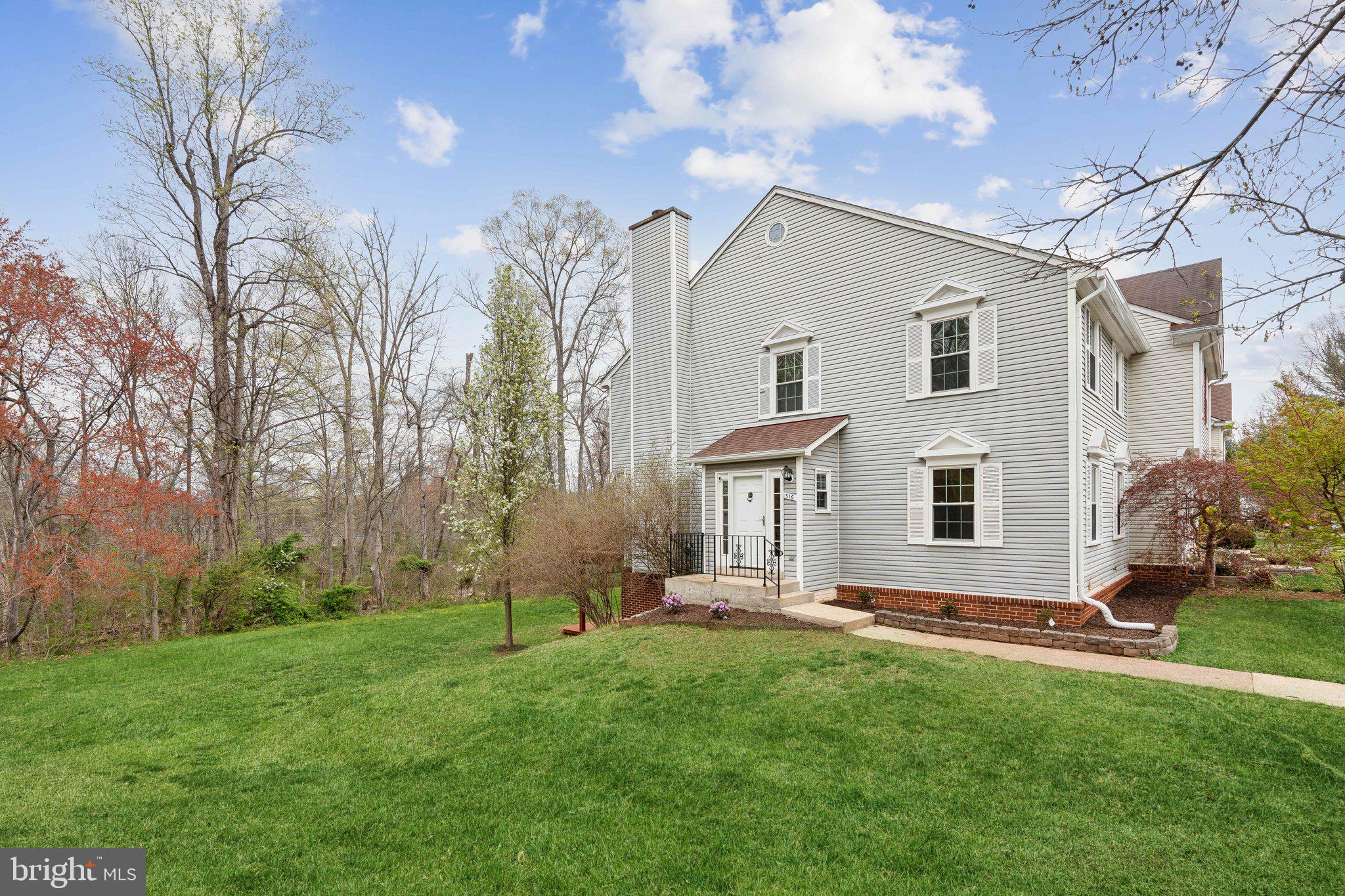 316 Felsted Ct