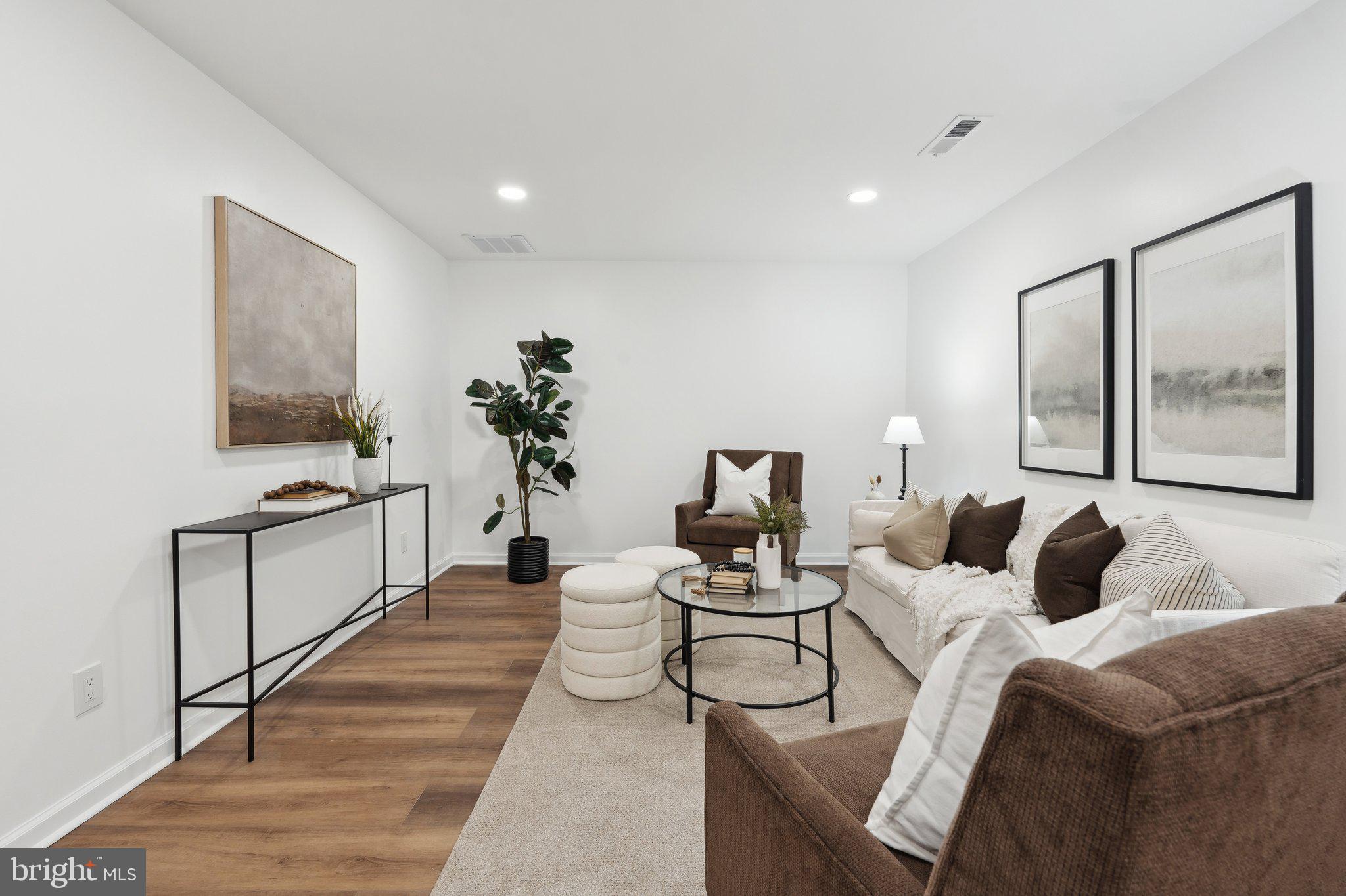 316 Felsted Ct