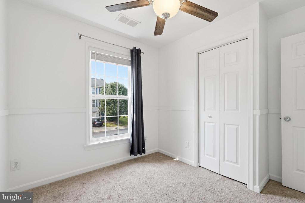 9041 FALCON GLEN COURT