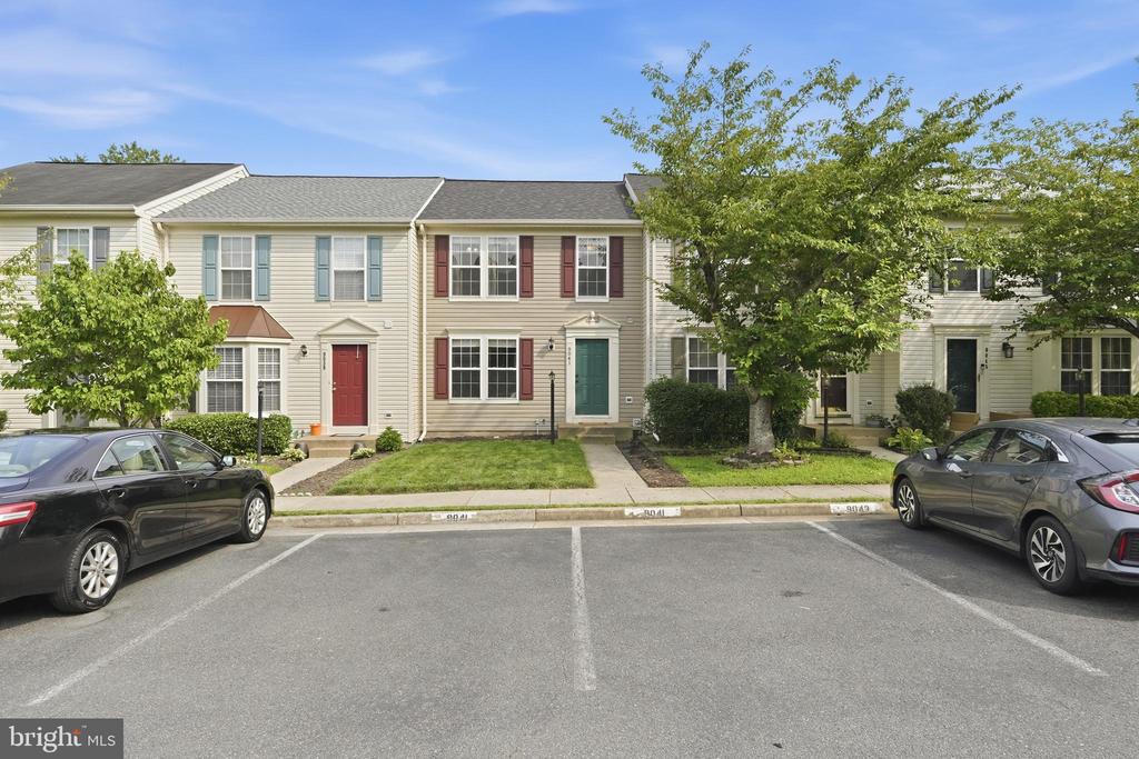 9041 FALCON GLEN COURT