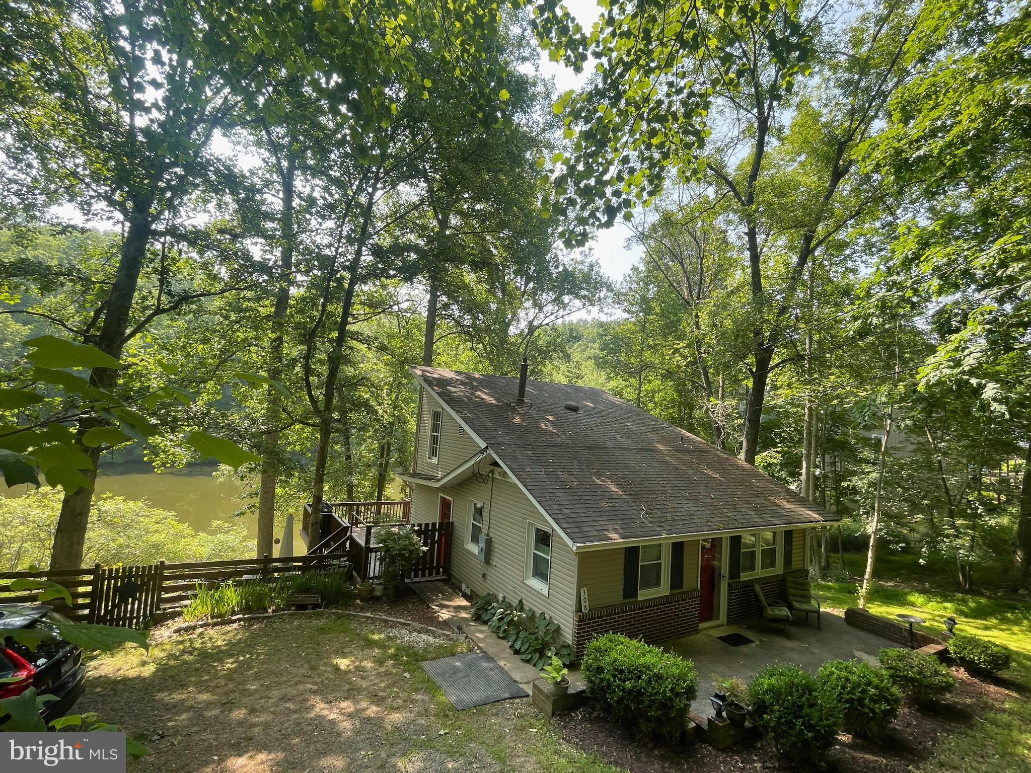 308 PINE DRIVE