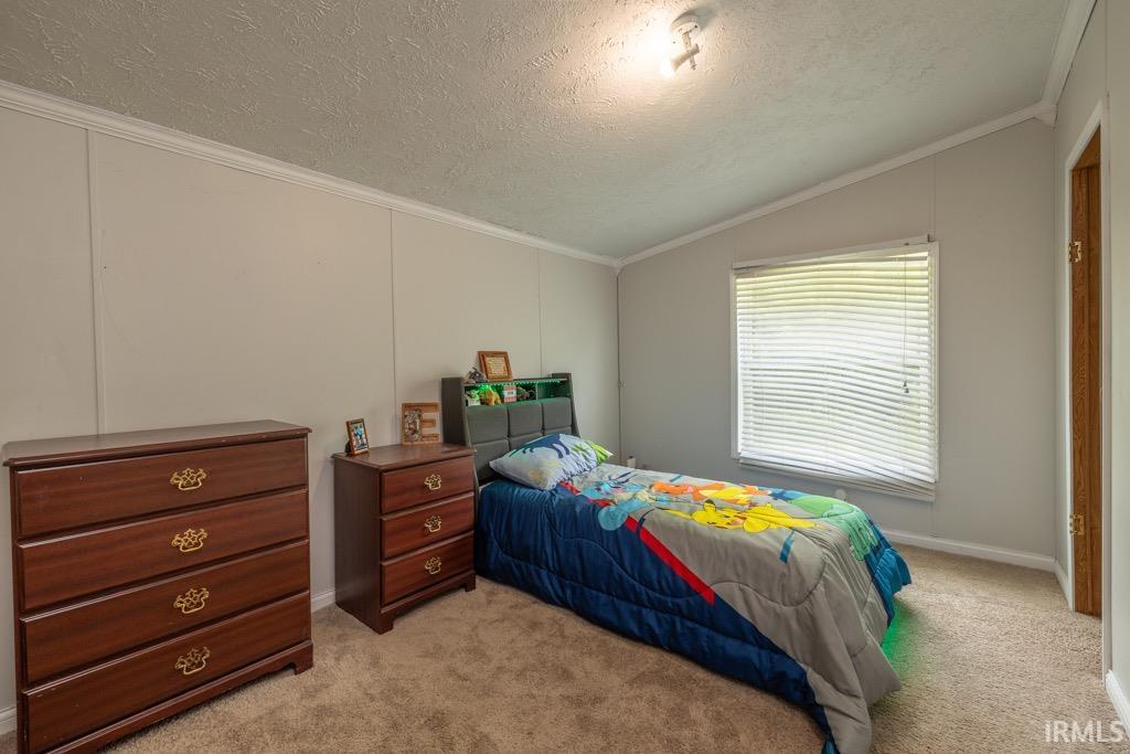 10729 E 500 N