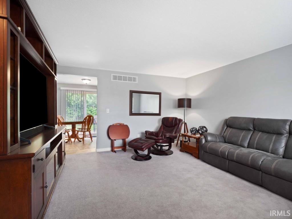 1824 Cameron Lane