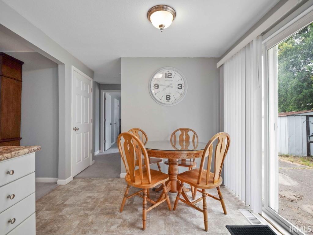 1824 Cameron Lane