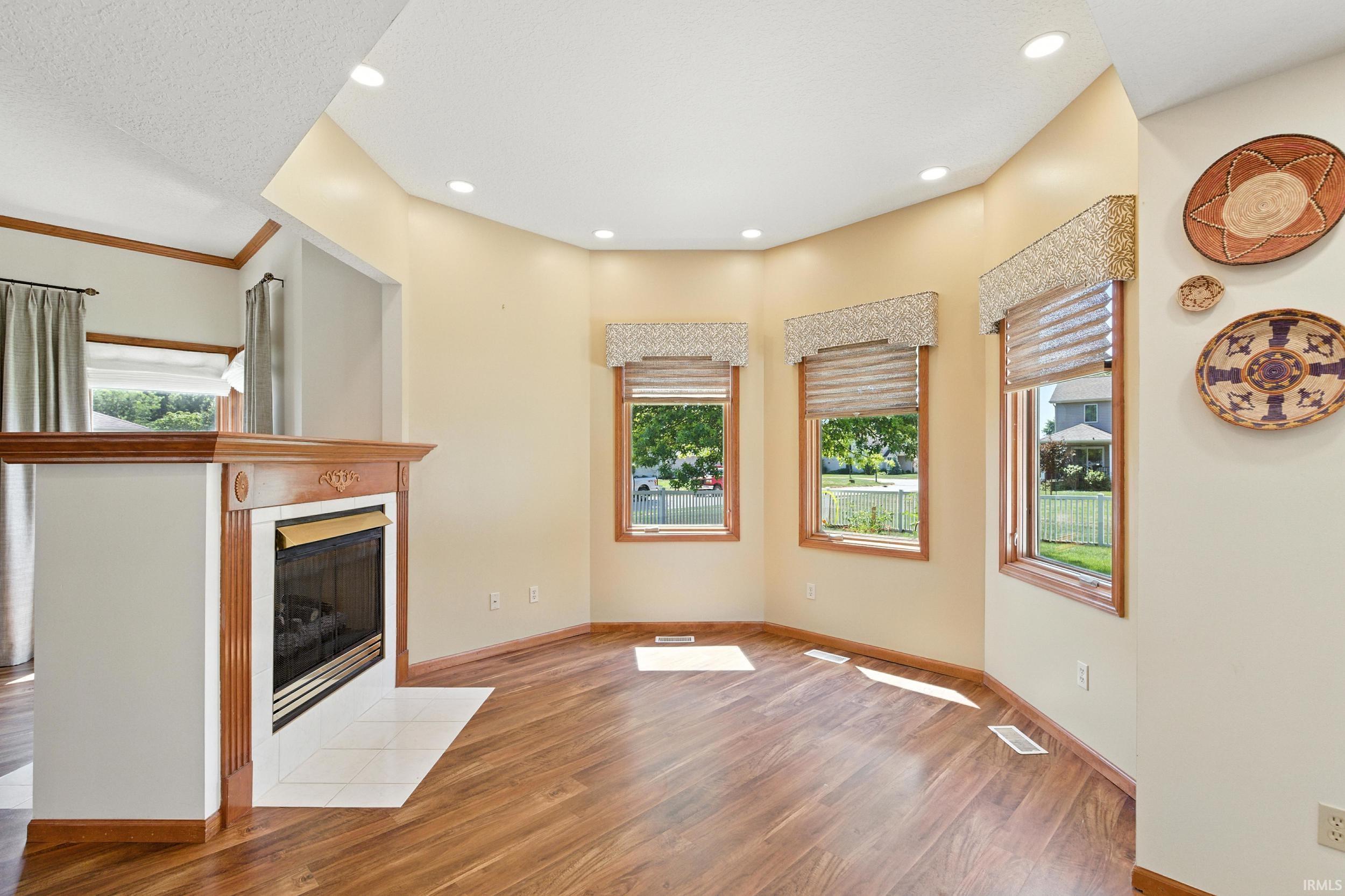 1301 Duesenberg Drive