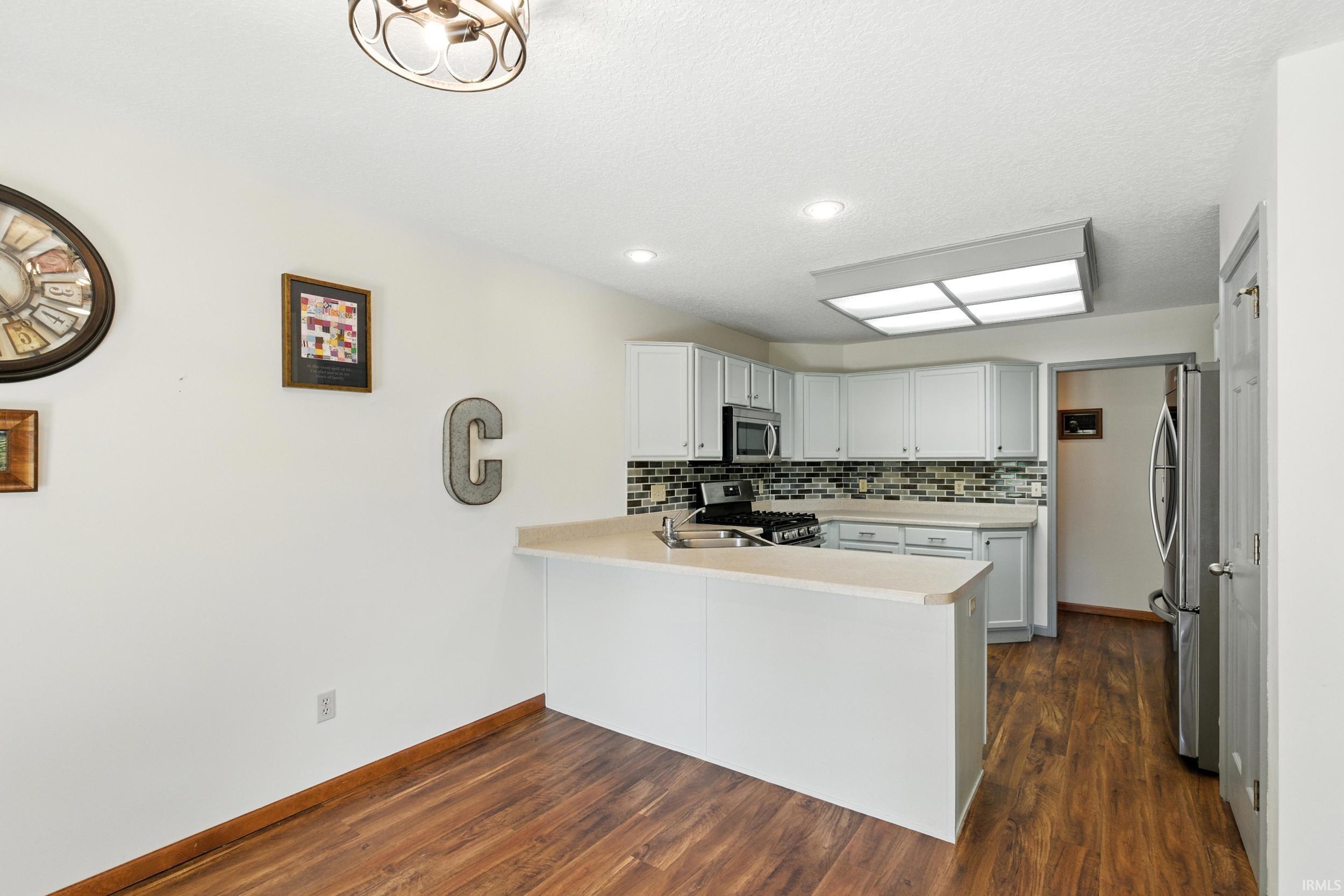 1301 Duesenberg Drive