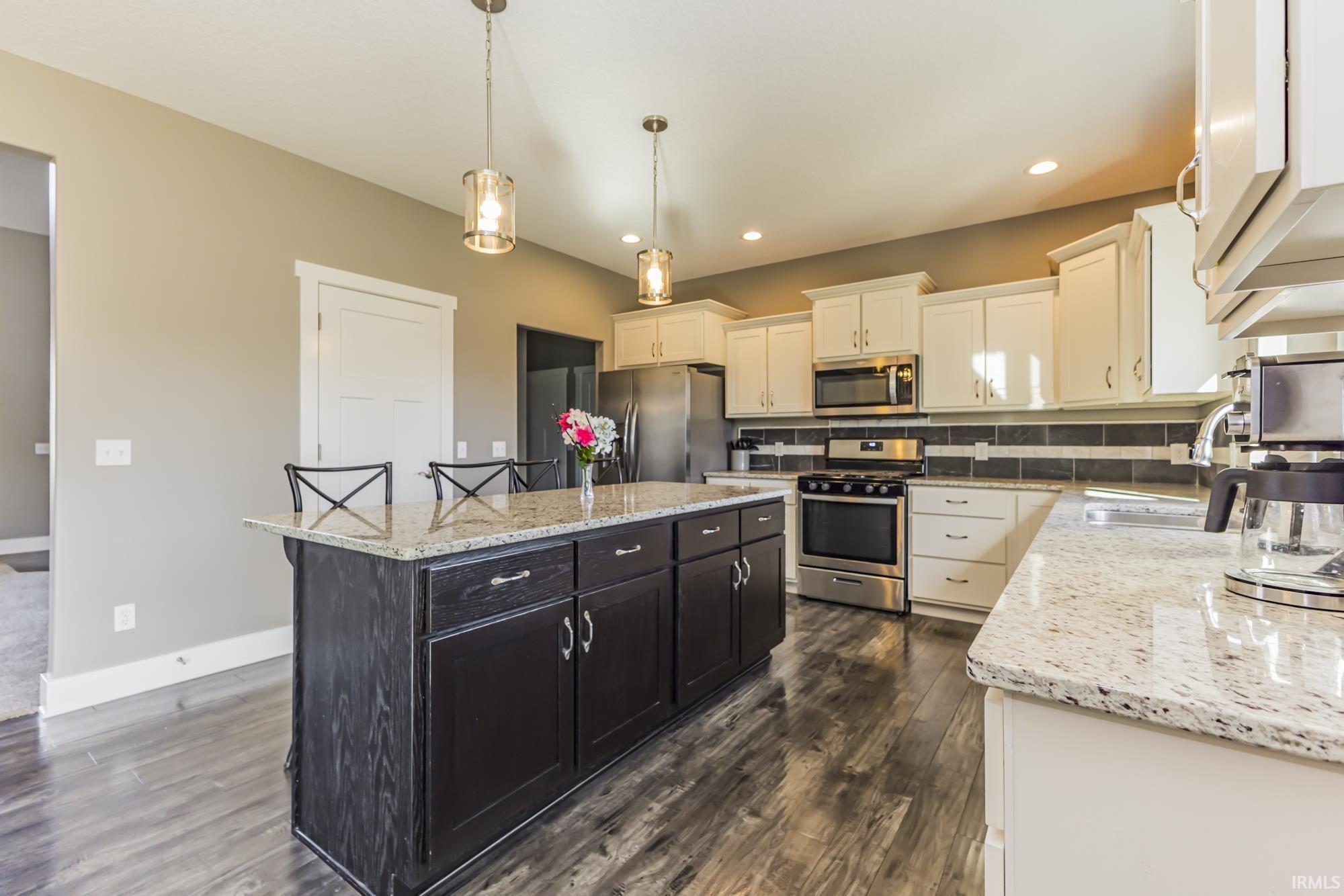 394 Carrara Cove
