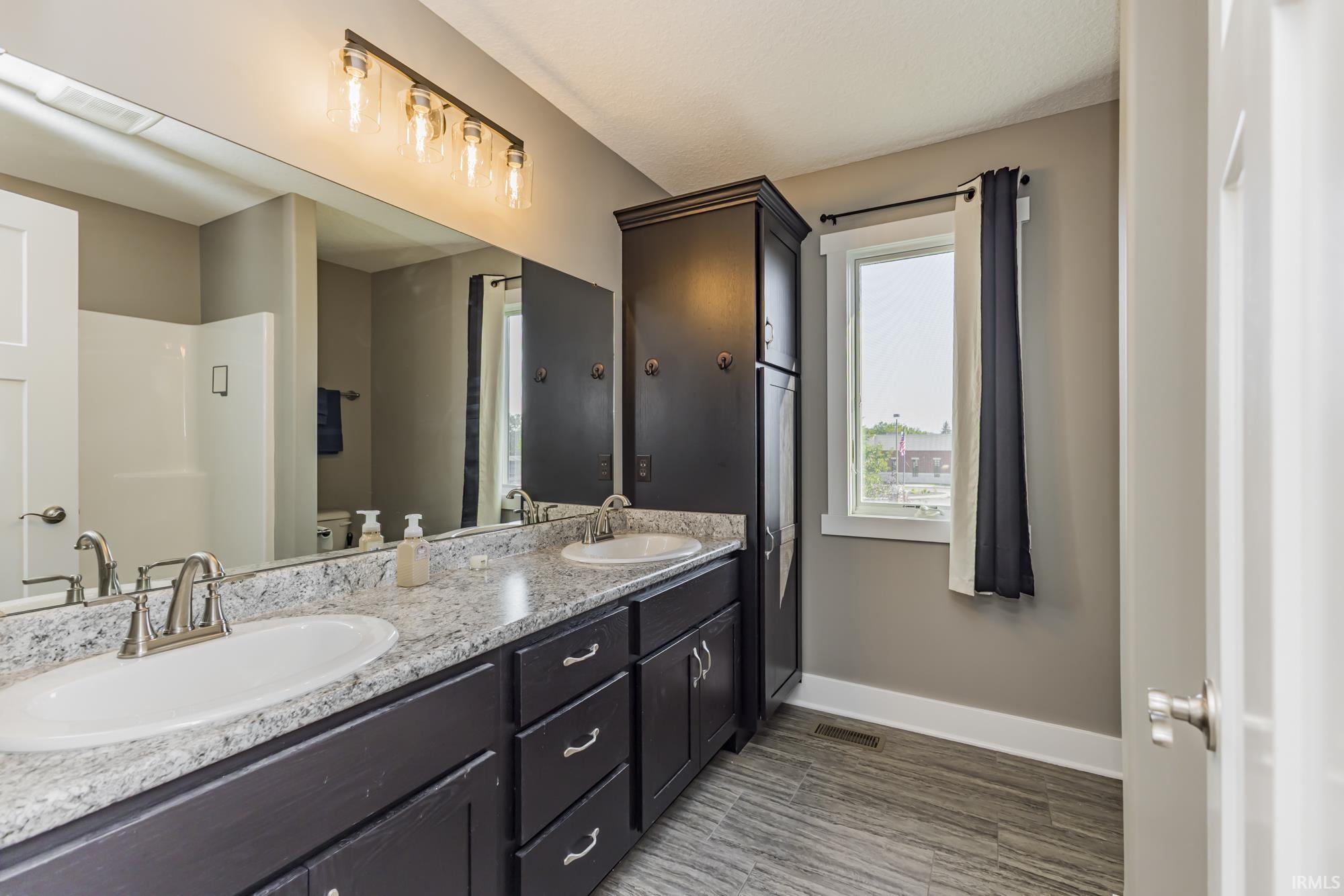 394 Carrara Cove