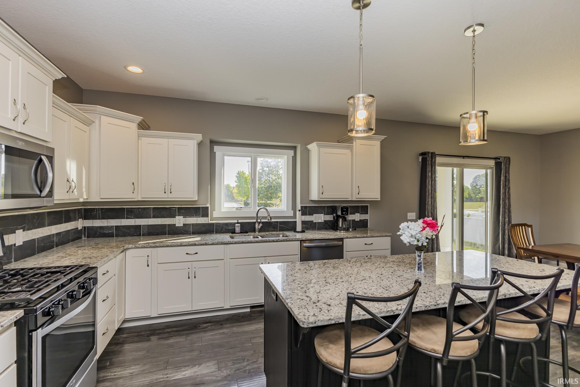 394 Carrara Cove