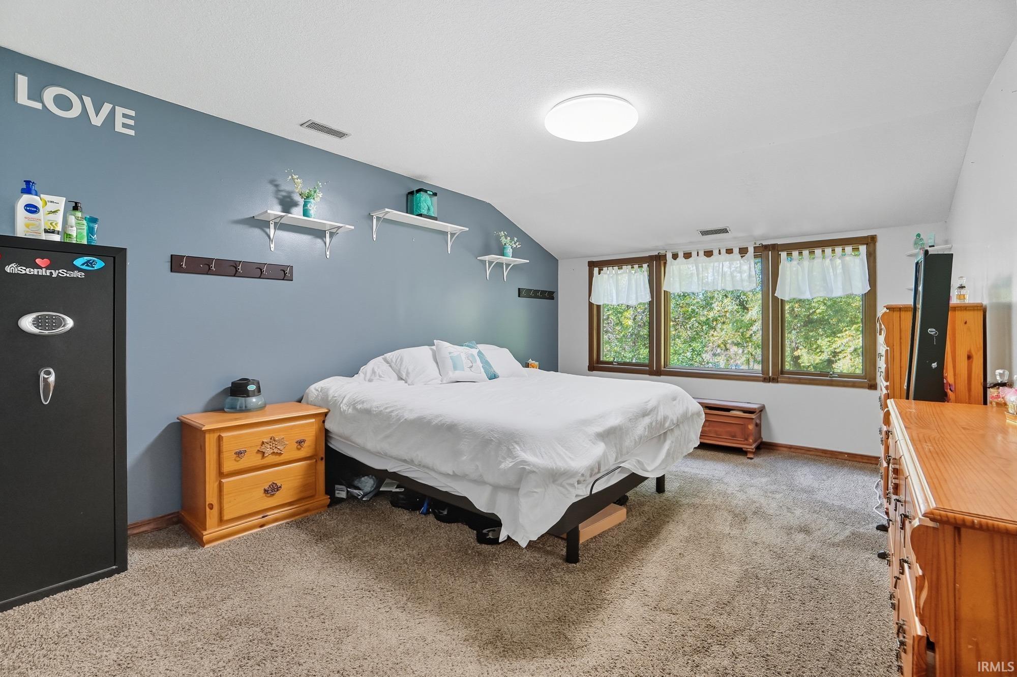 35 LN 520B Lake James UNIT 3