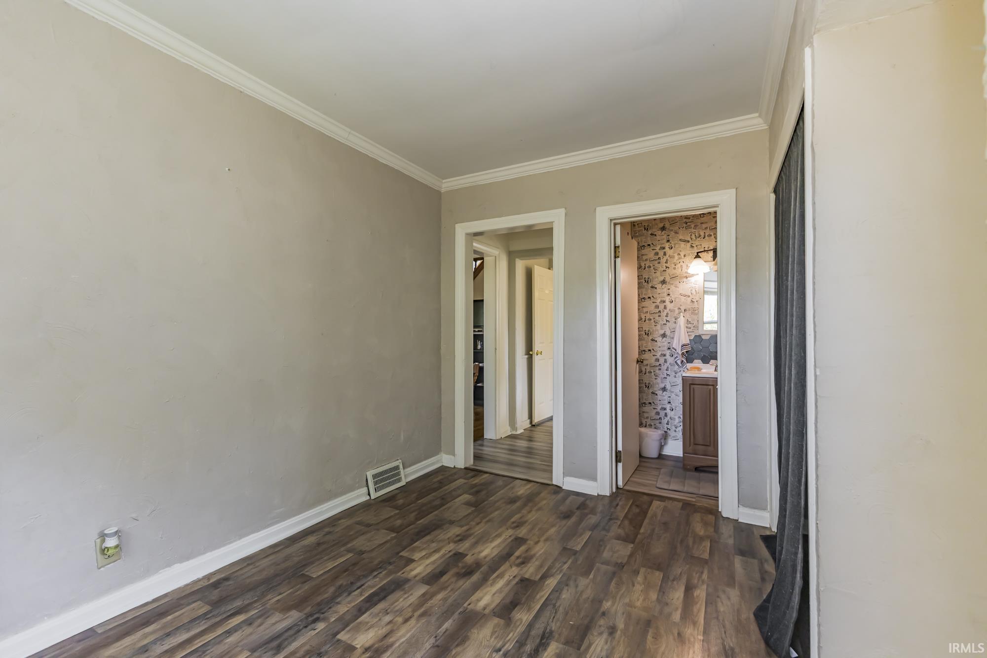 4522 S Calhoun Street