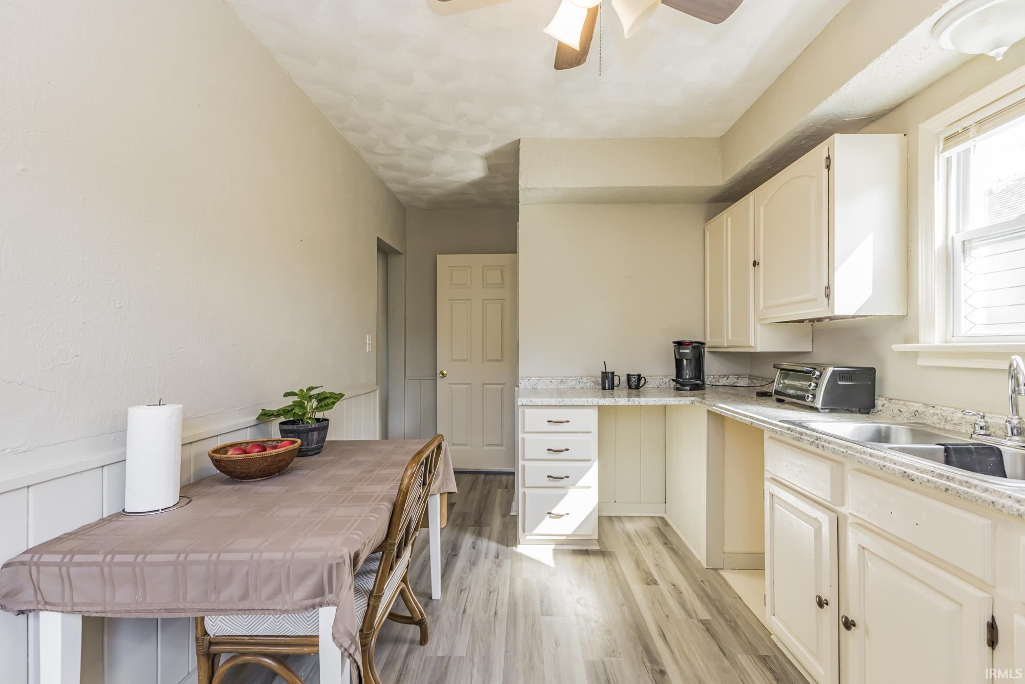 4522 S Calhoun Street