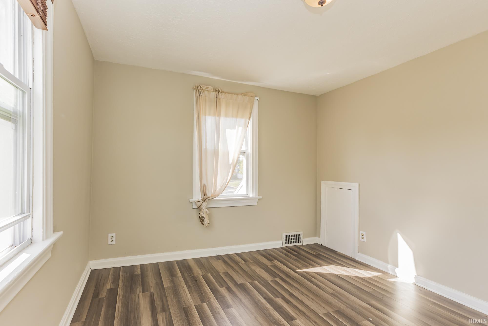 4522 S Calhoun Street