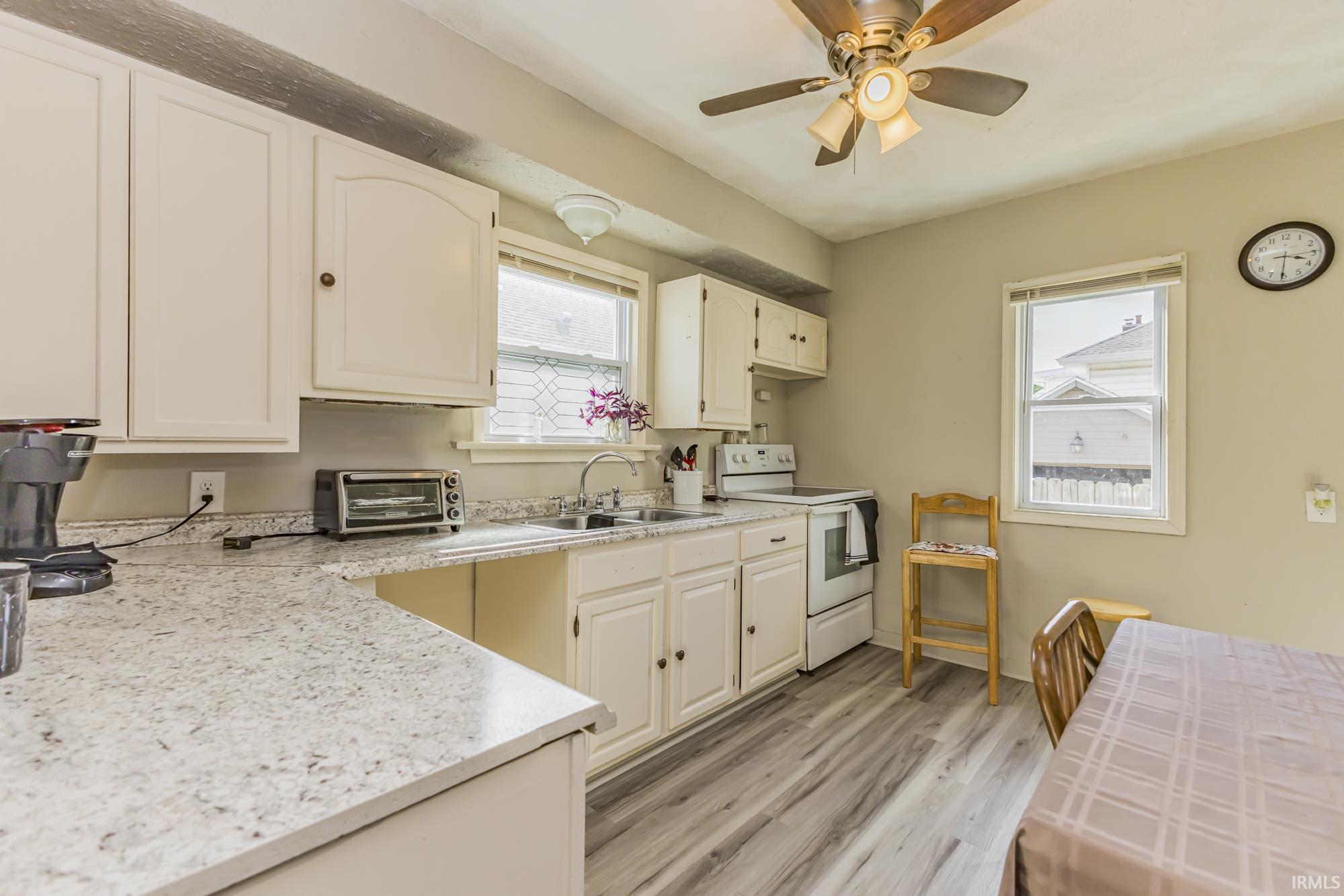 4522 S Calhoun Street