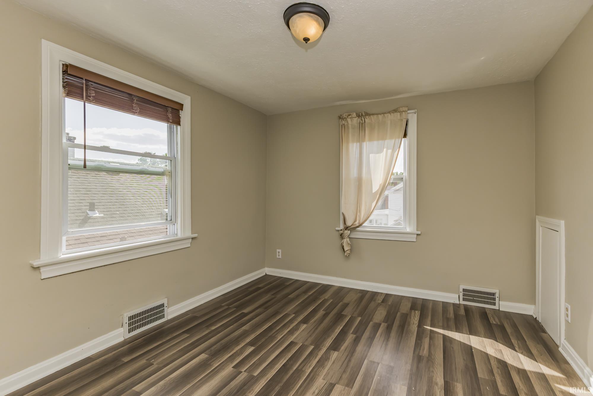 4522 S Calhoun Street