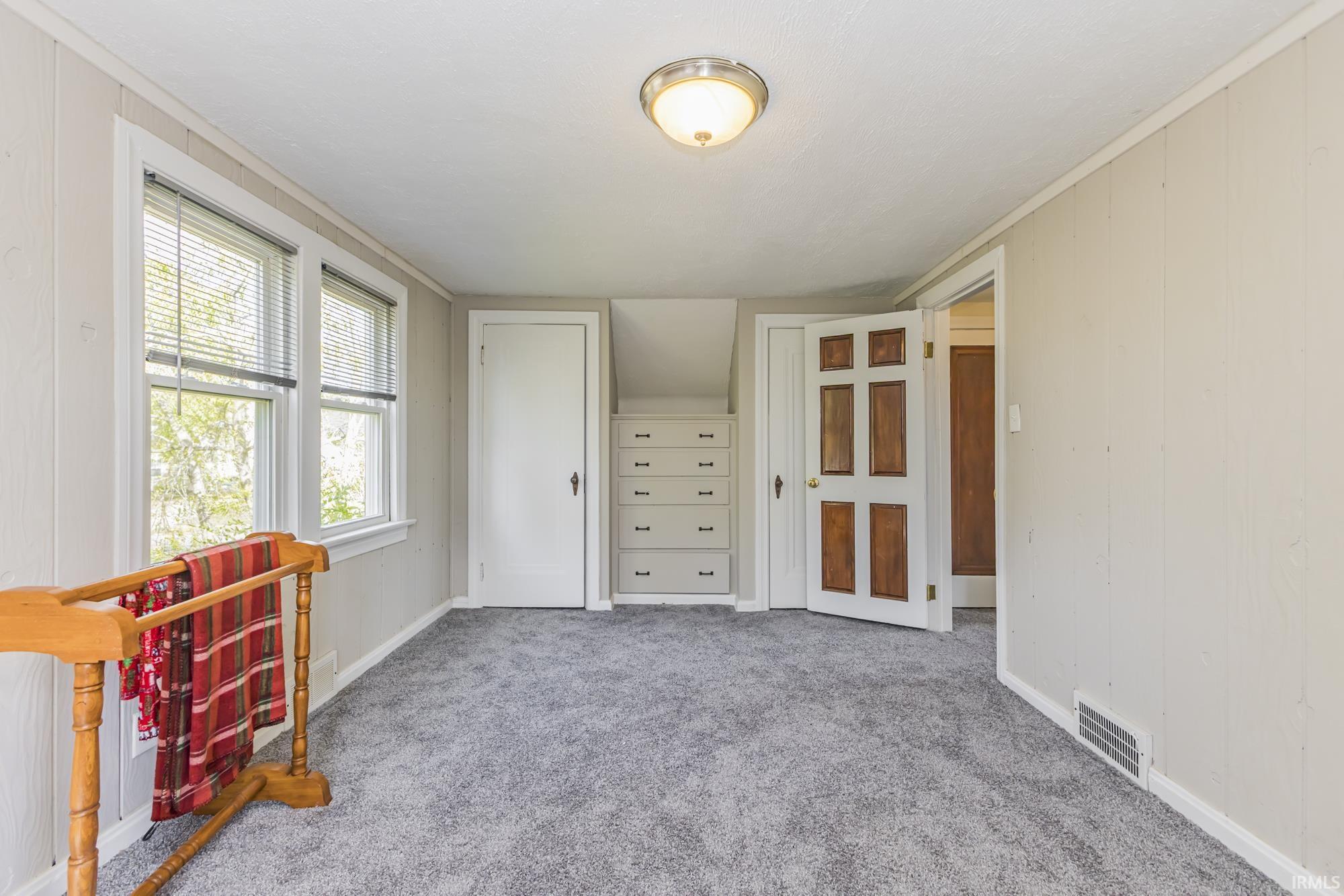 4522 S Calhoun Street