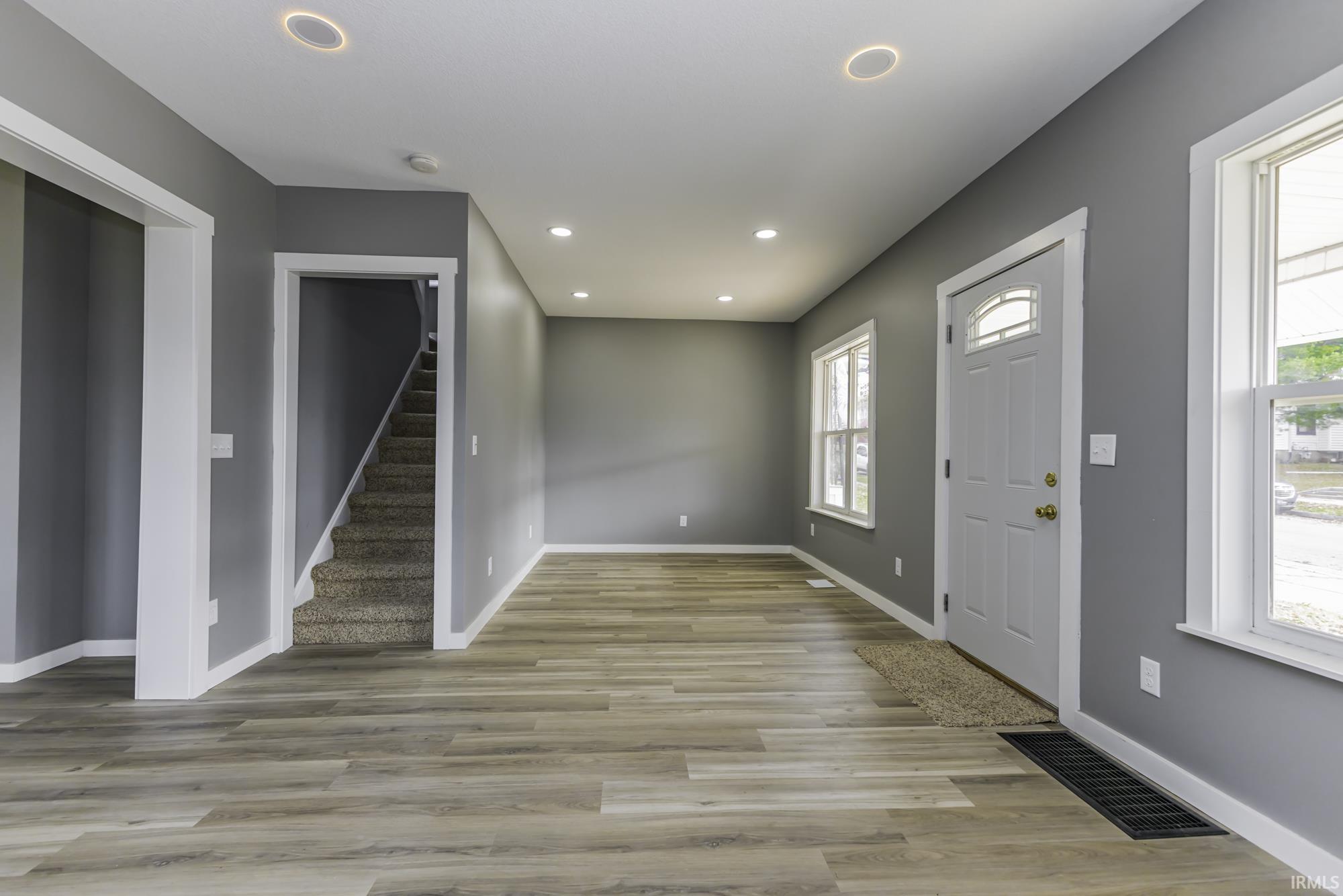 1240 Kinsmoor Avenue