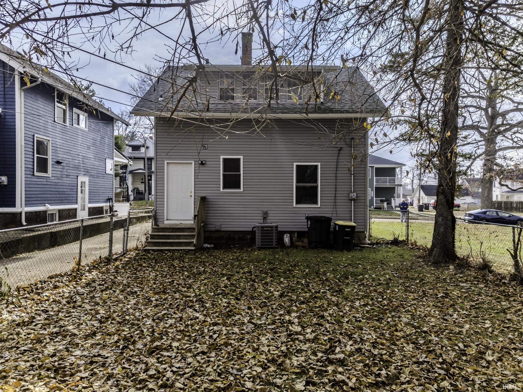 1240 Kinsmoor Avenue