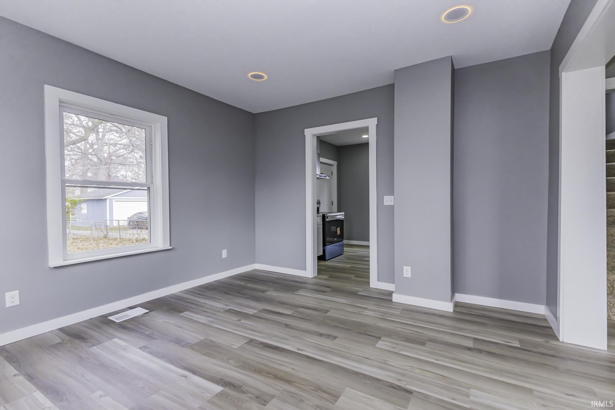 1240 Kinsmoor Avenue