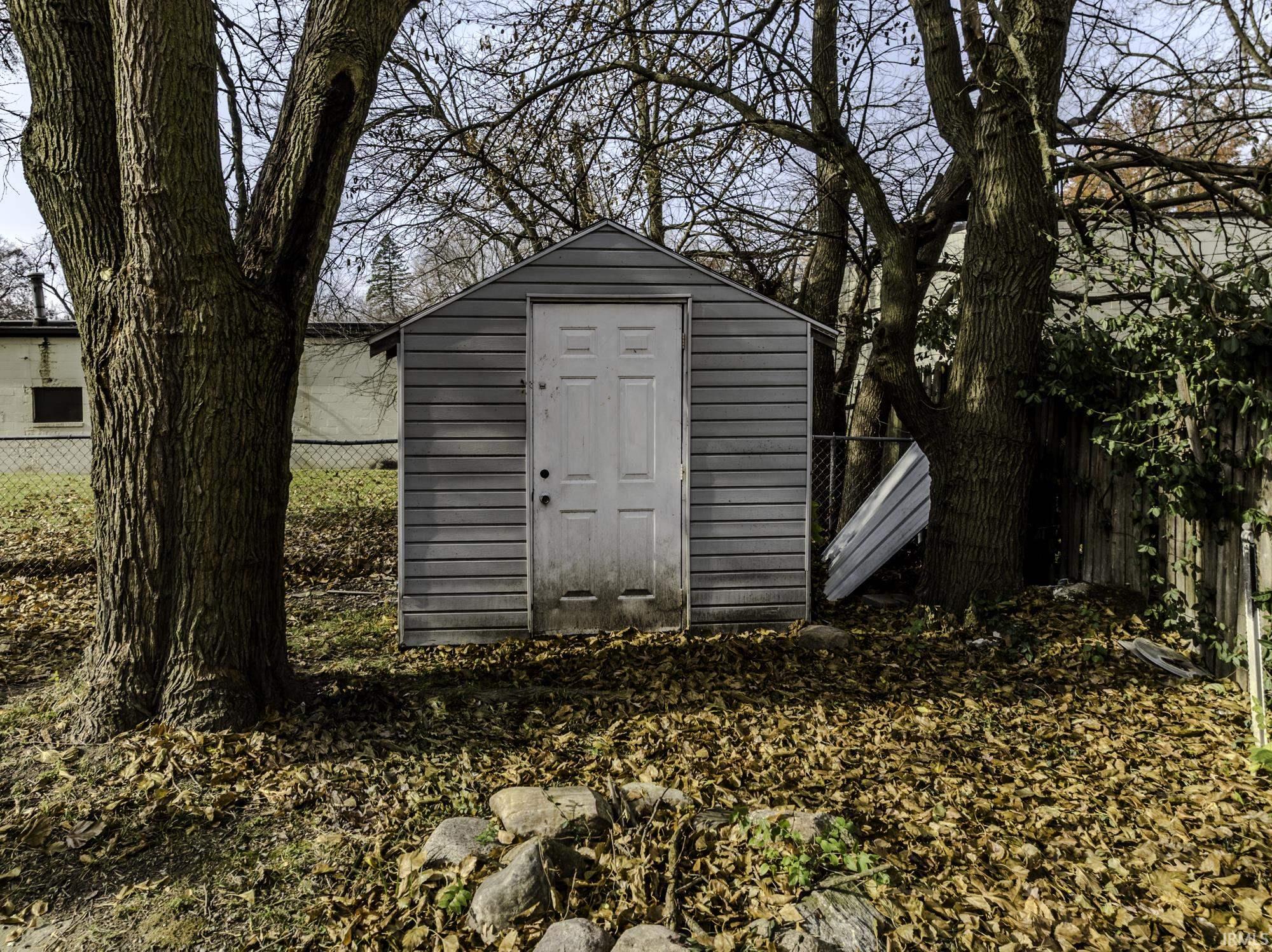 1240 Kinsmoor Avenue