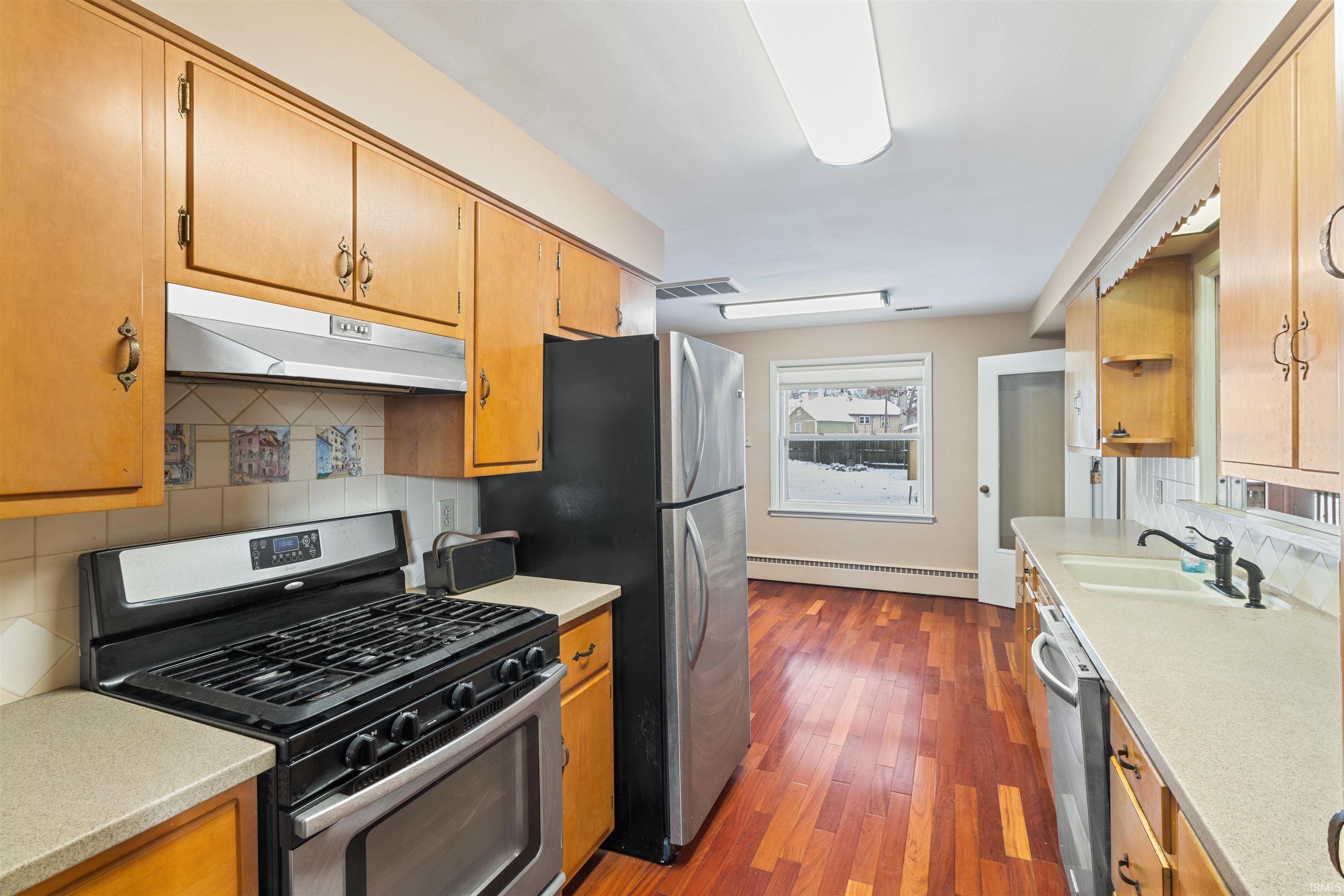 8324 Waterswolde Lane