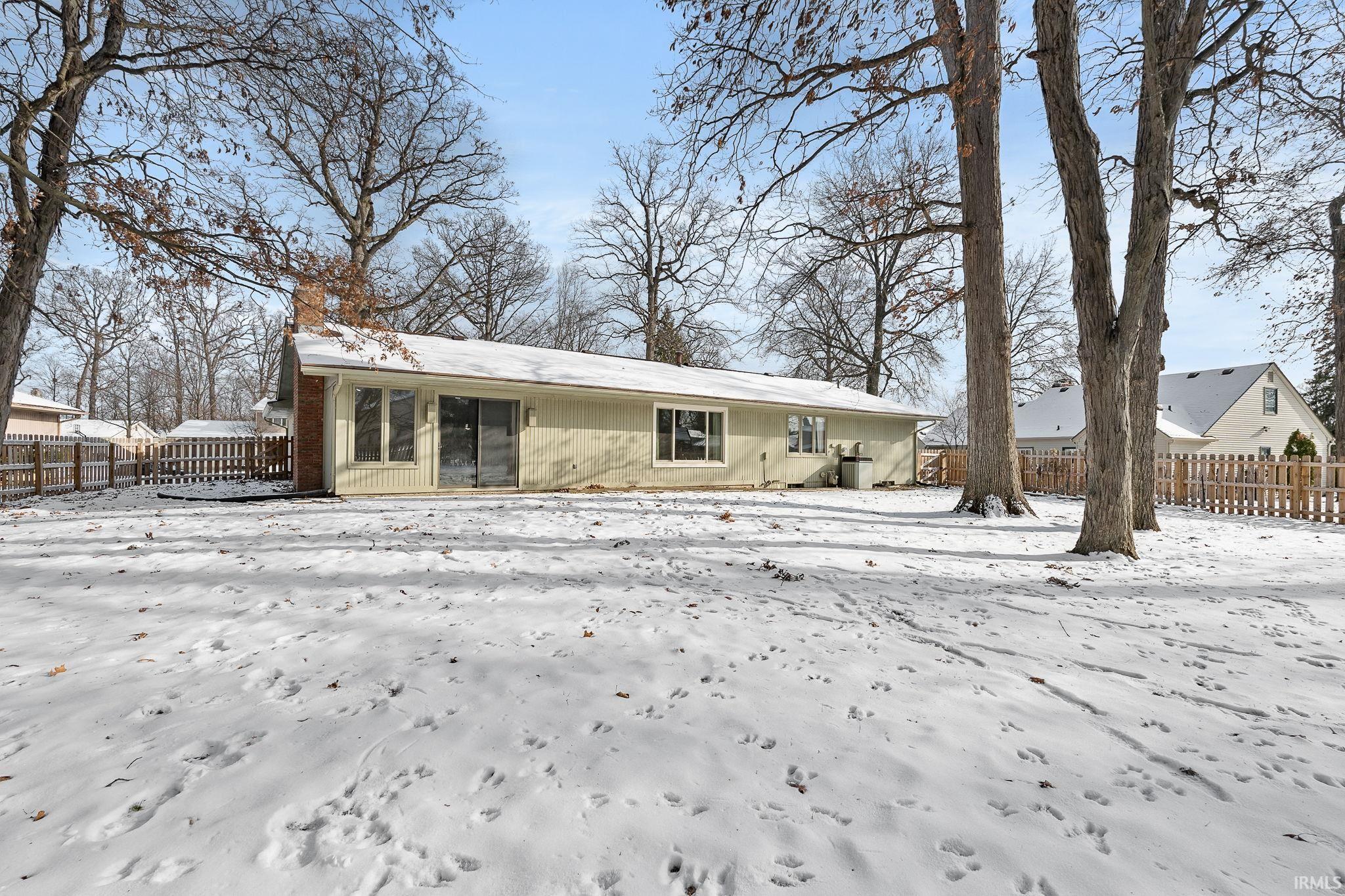 3611 Deer Cove