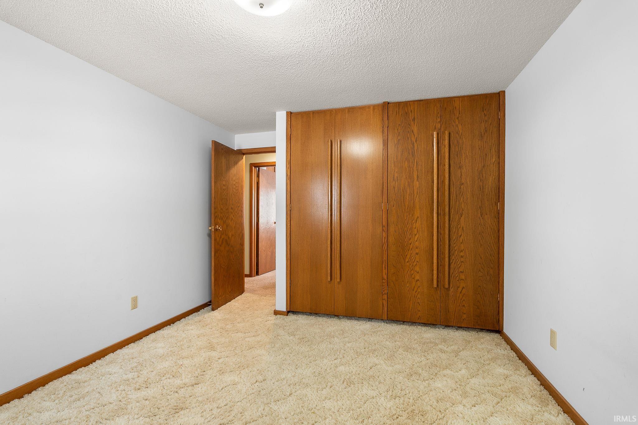 3611 Deer Cove