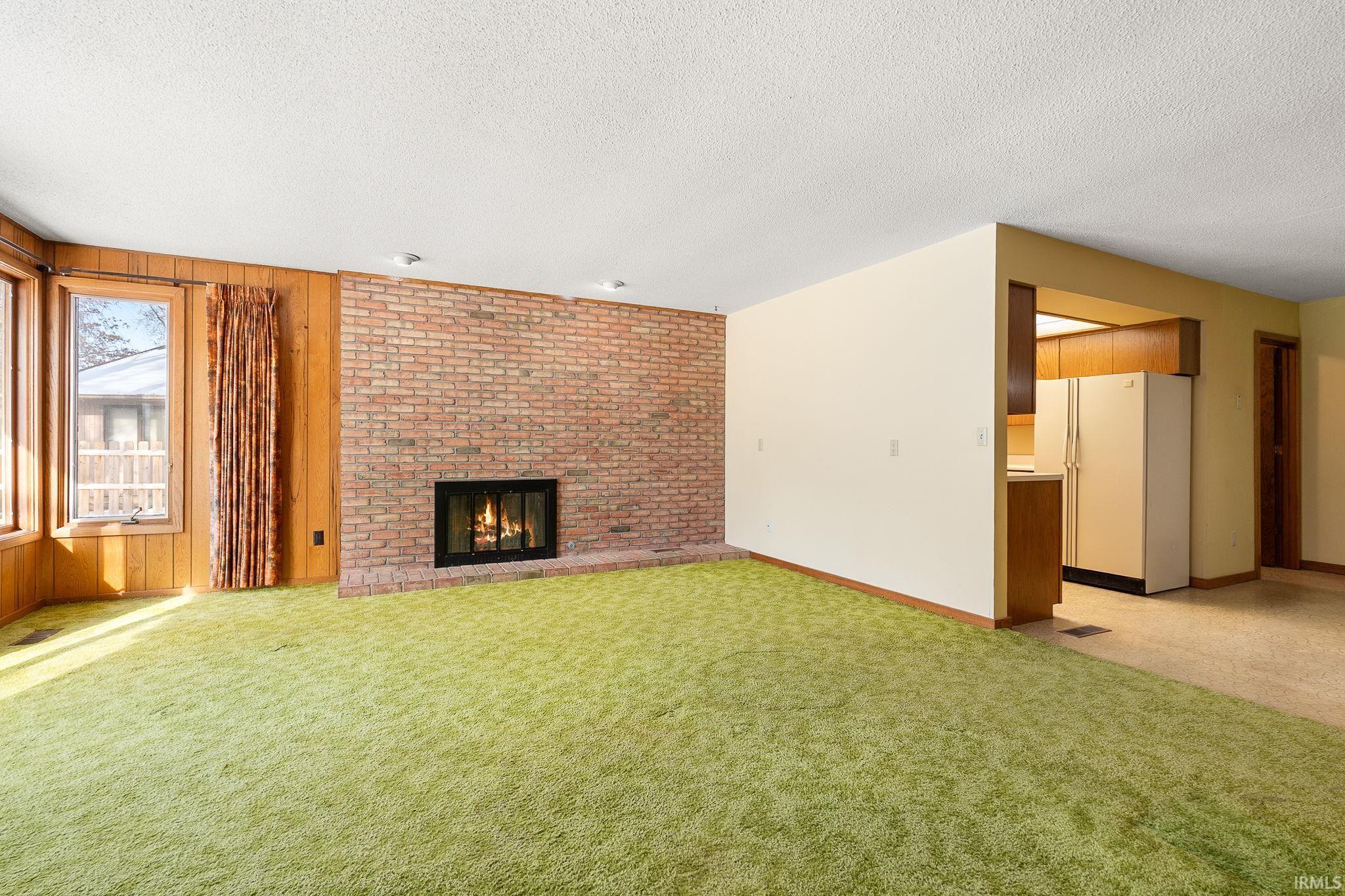3611 Deer Cove