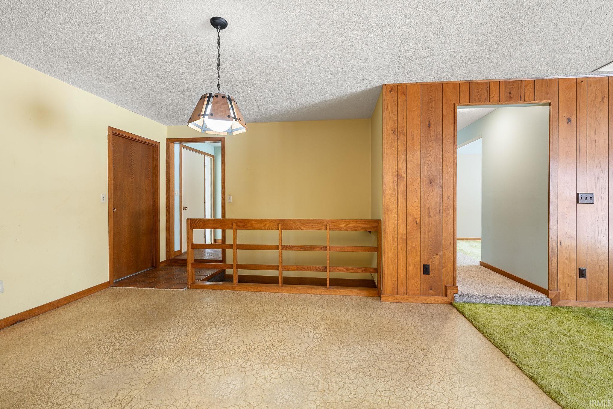 3611 Deer Cove