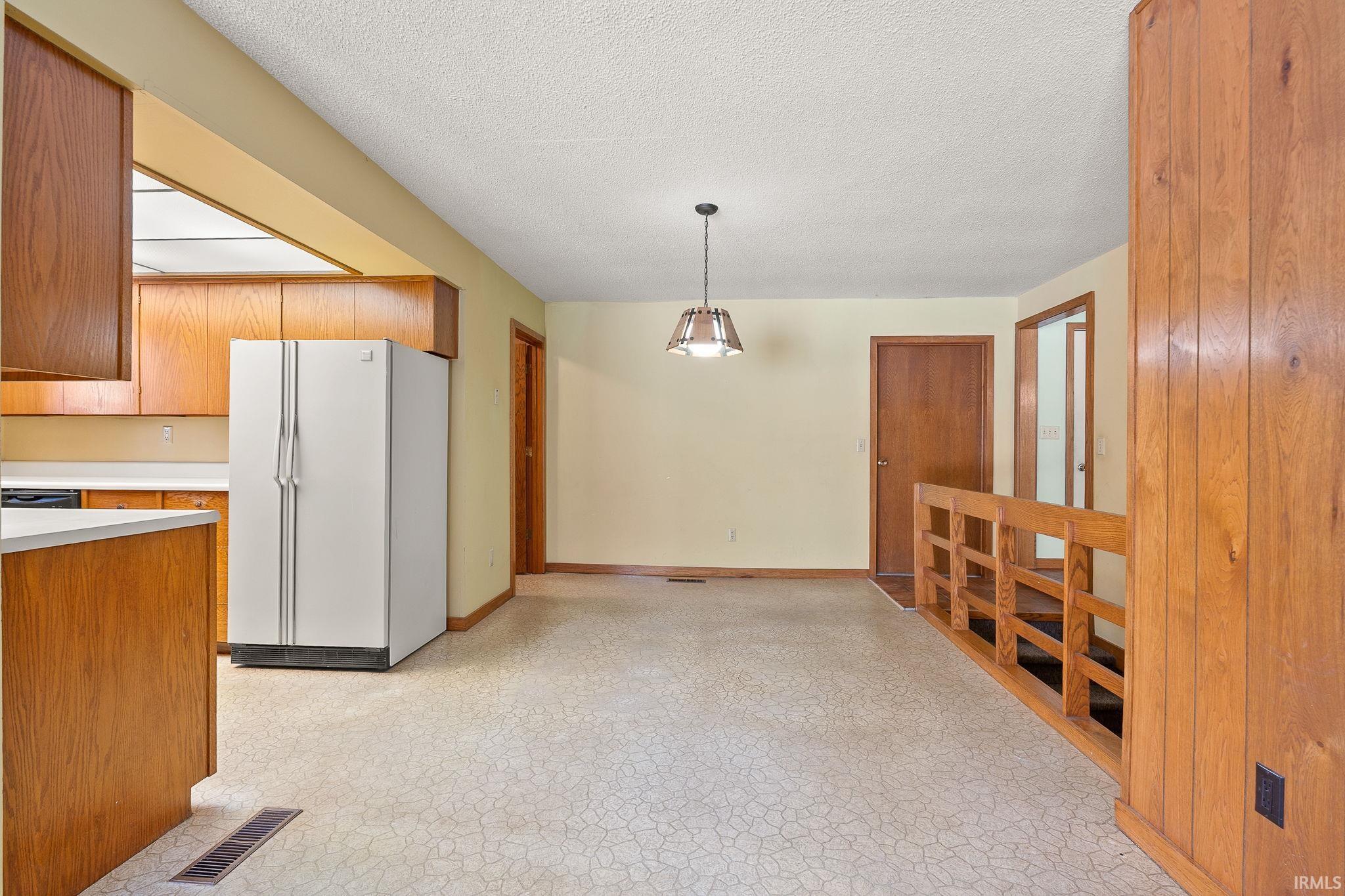 3611 Deer Cove