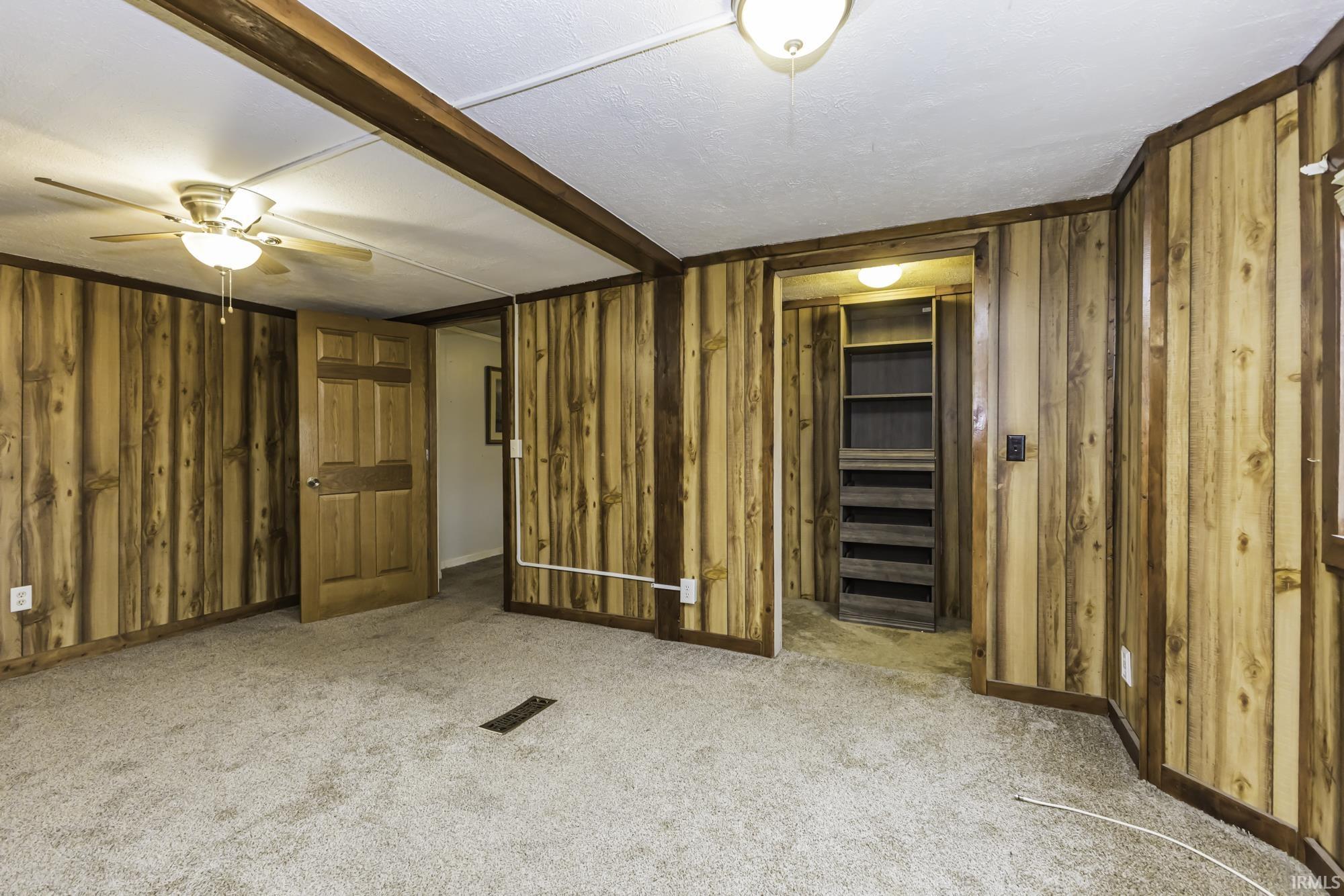 501 E Sycamore Street