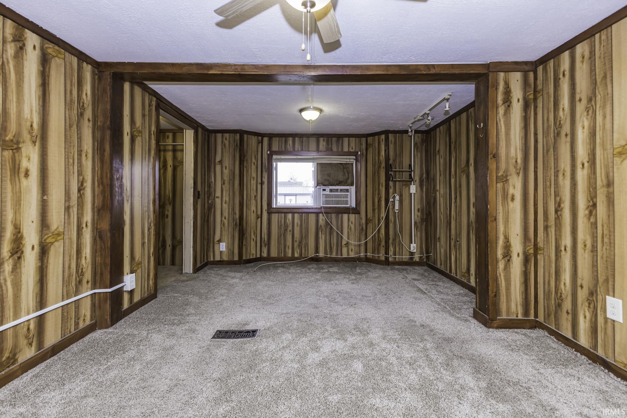 501 E Sycamore Street