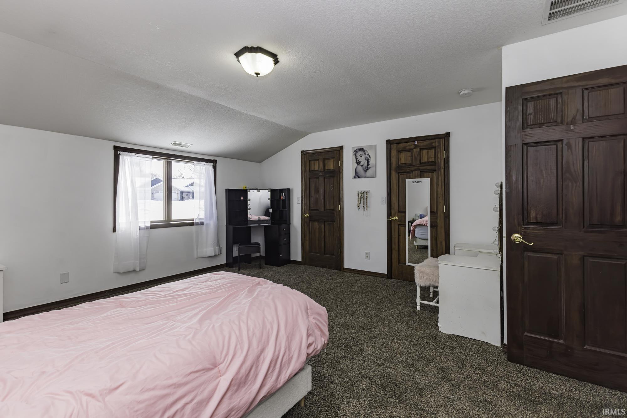 35 LN 520B Lake James Lane Unit: 3