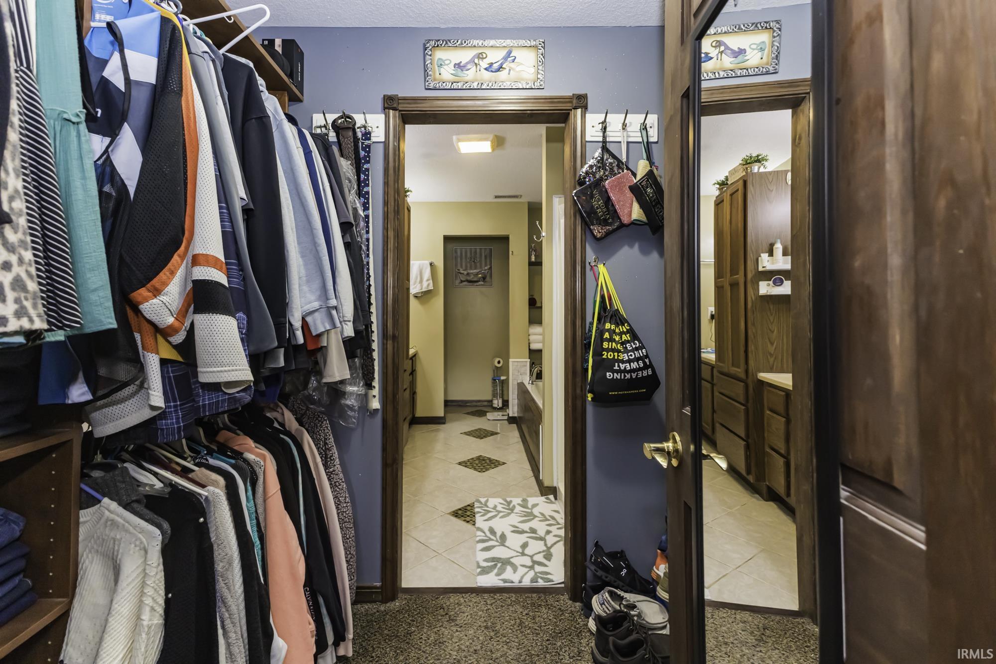 35 LN 520B Lake James Lane Unit: 3