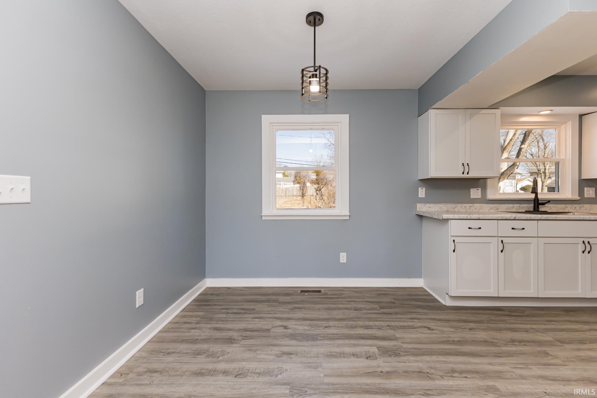 3509 E Maplegrove Avenue