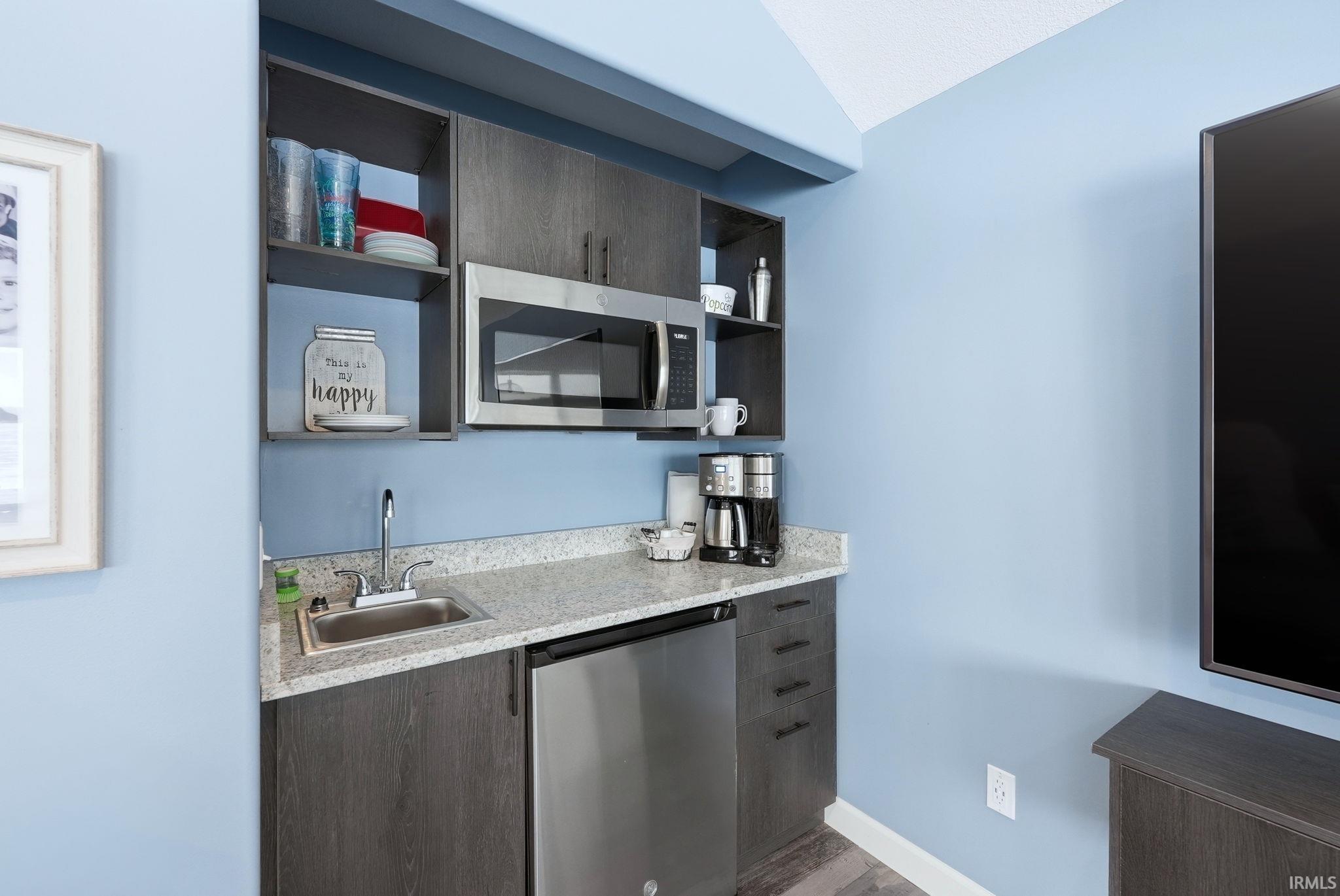 1255 Lane 280 Hamilton Lake