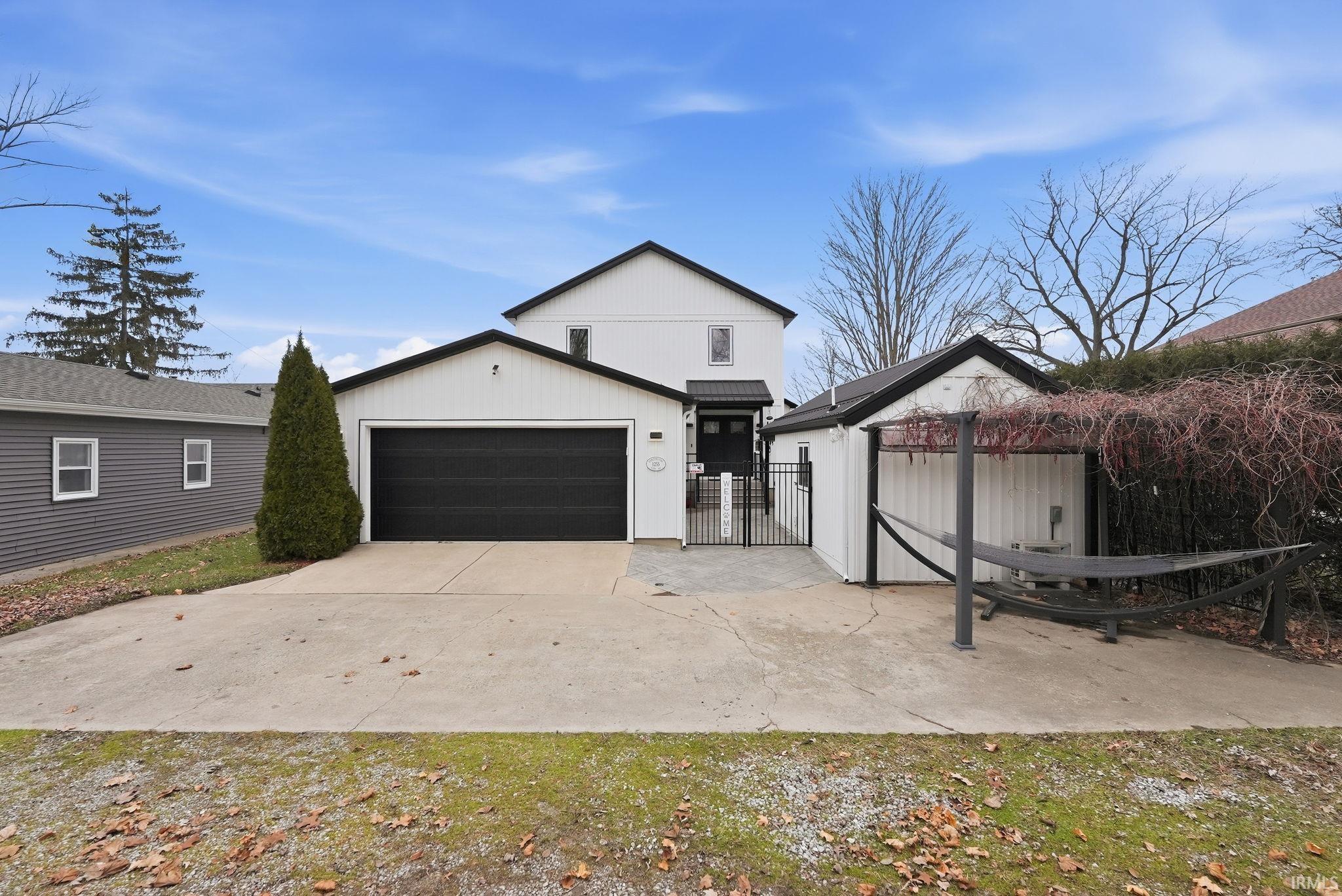 1255 Lane 280 Hamilton Lake