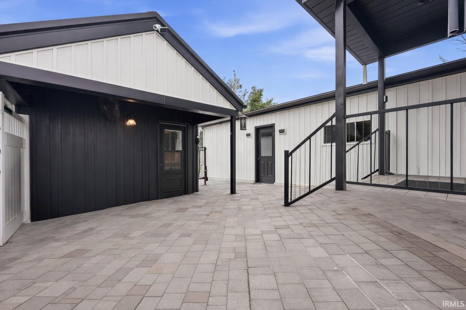 1255 Lane 280 Hamilton Lake