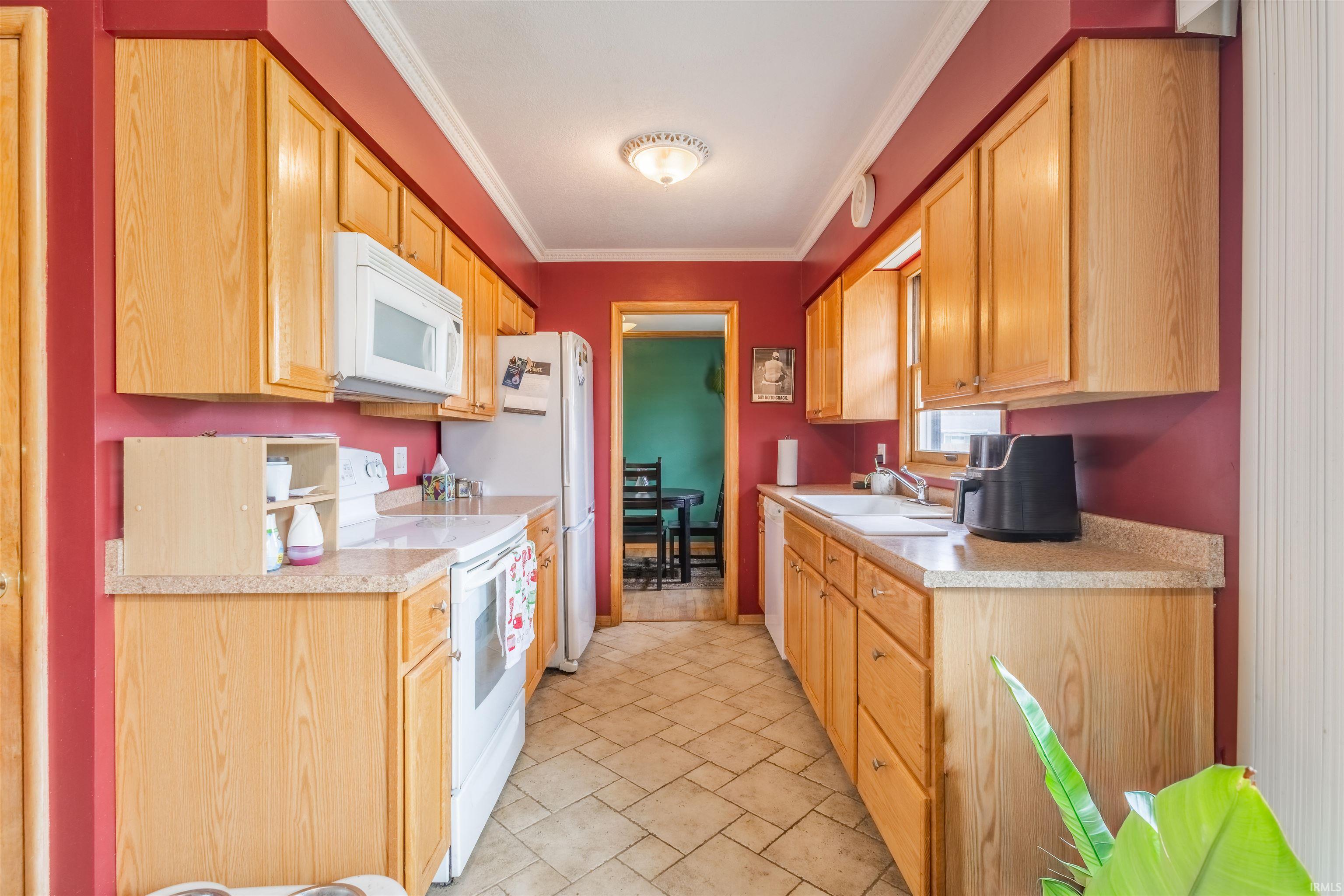 5732 Meadowbrook Drive