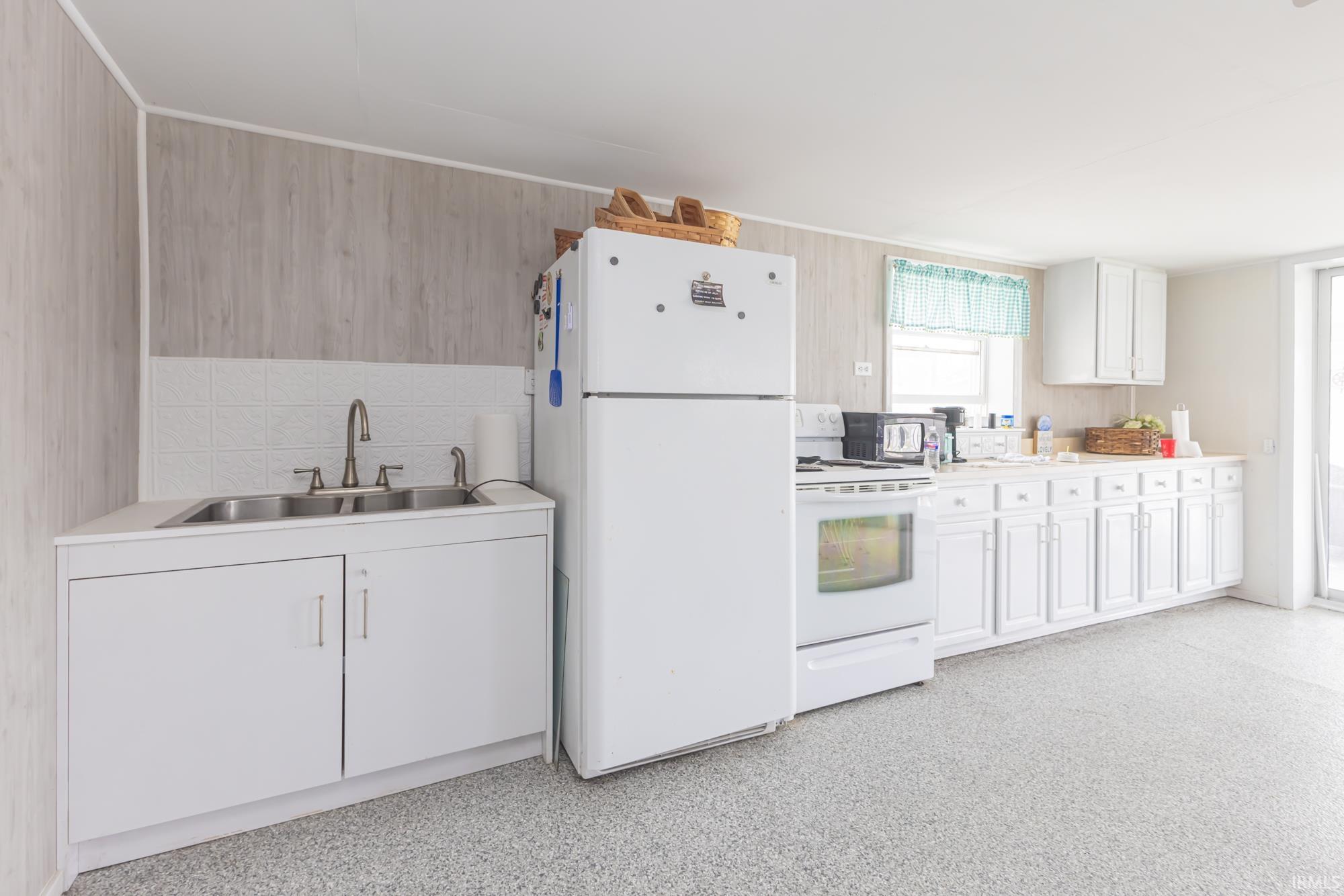 2000 LN 120 Hamilton Lake