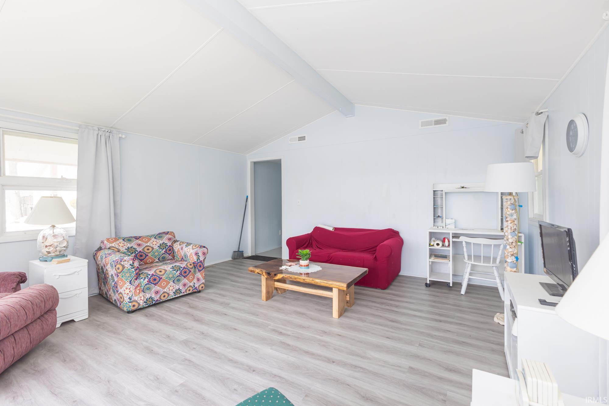 2000 LN 120 Hamilton Lake