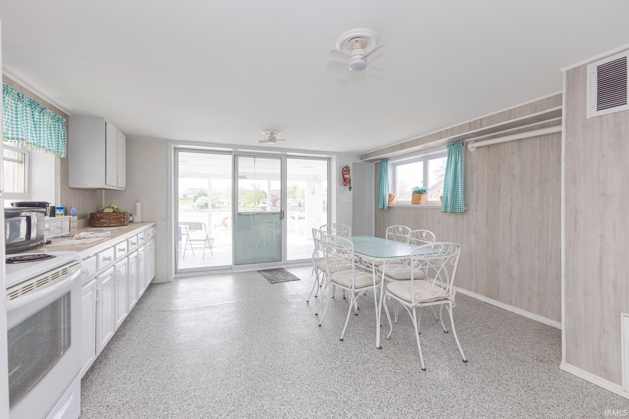 2000 LN 120 Hamilton Lake