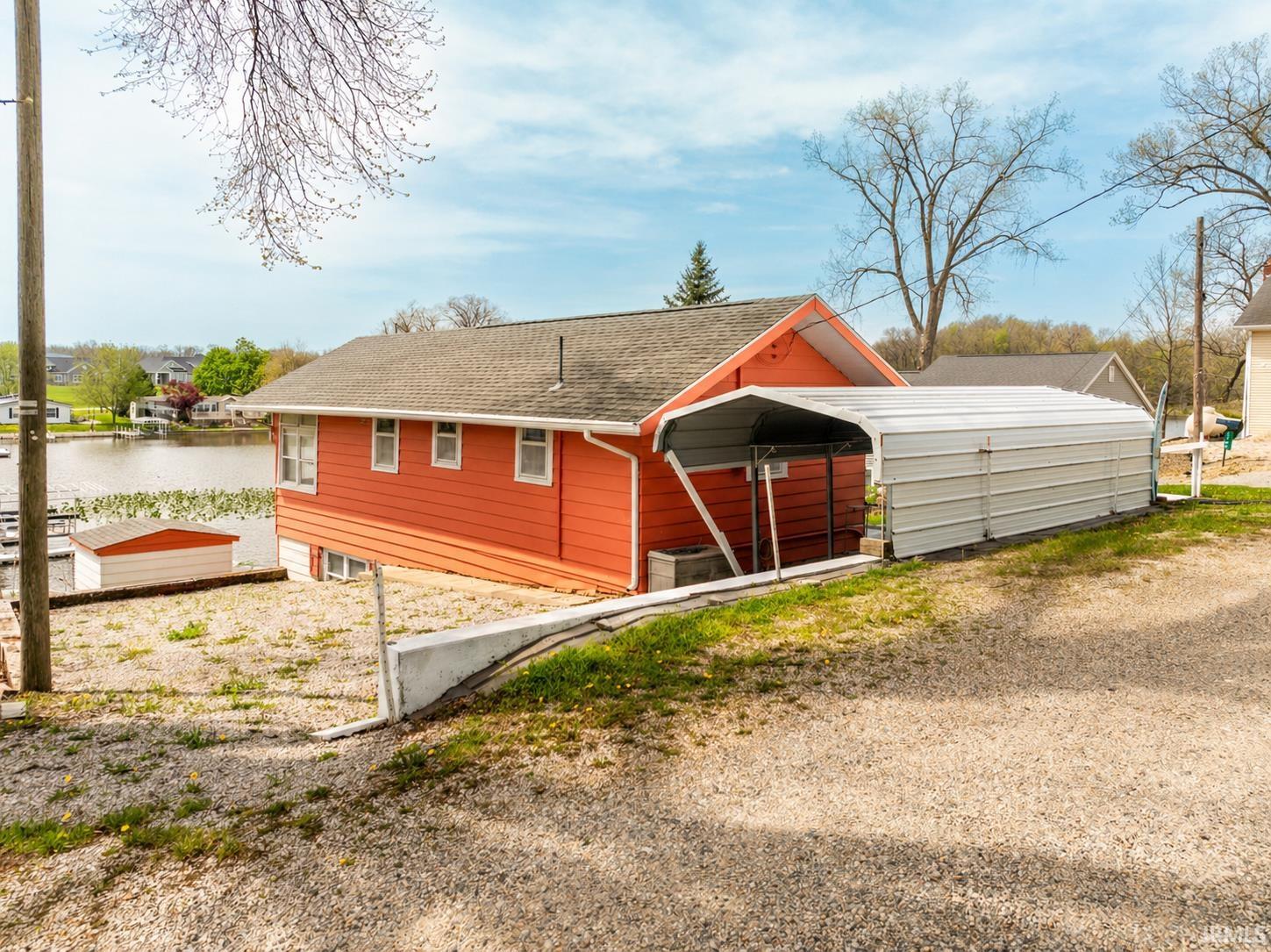 2000 LN 120 Hamilton Lake