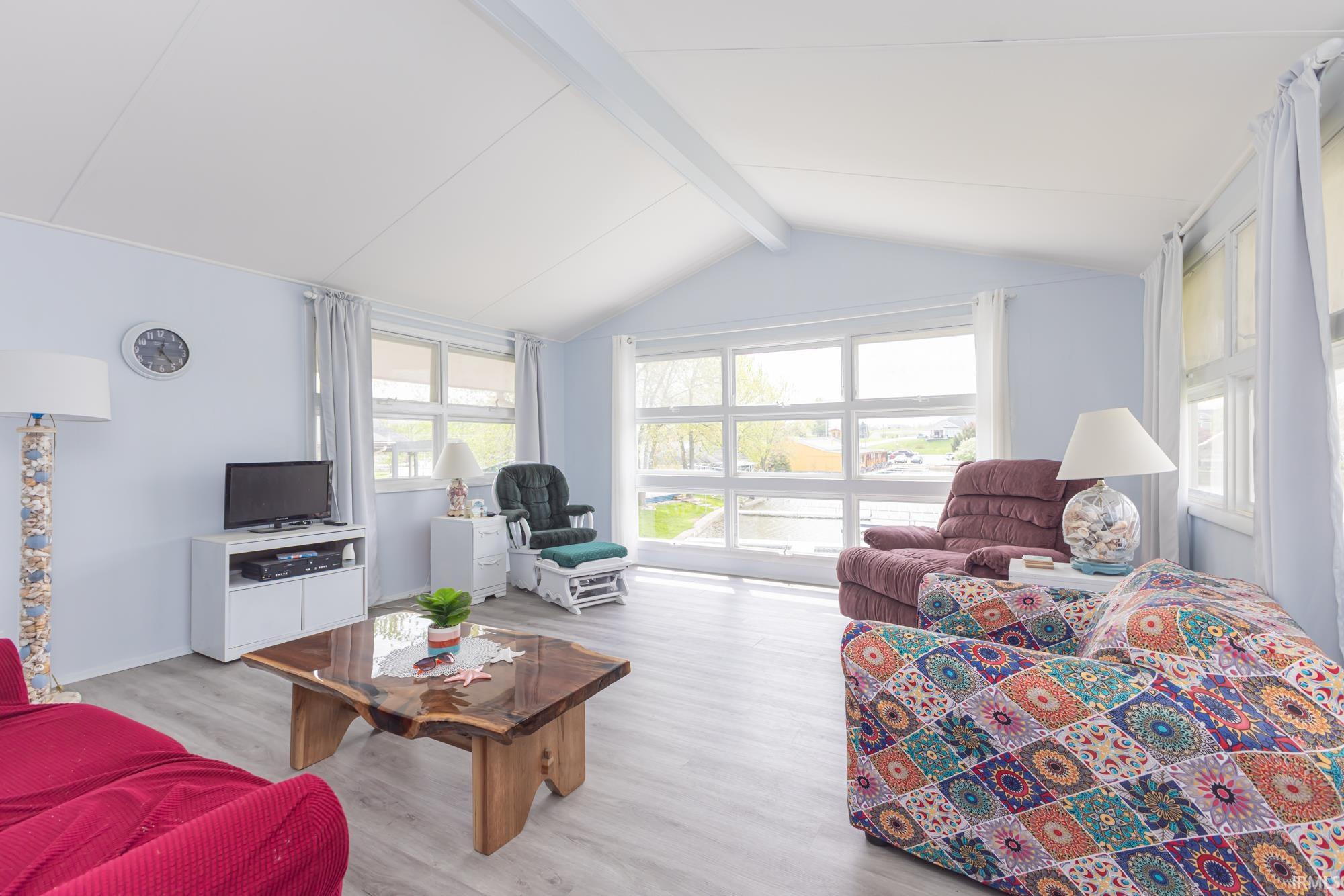 2000 LN 120 Hamilton Lake